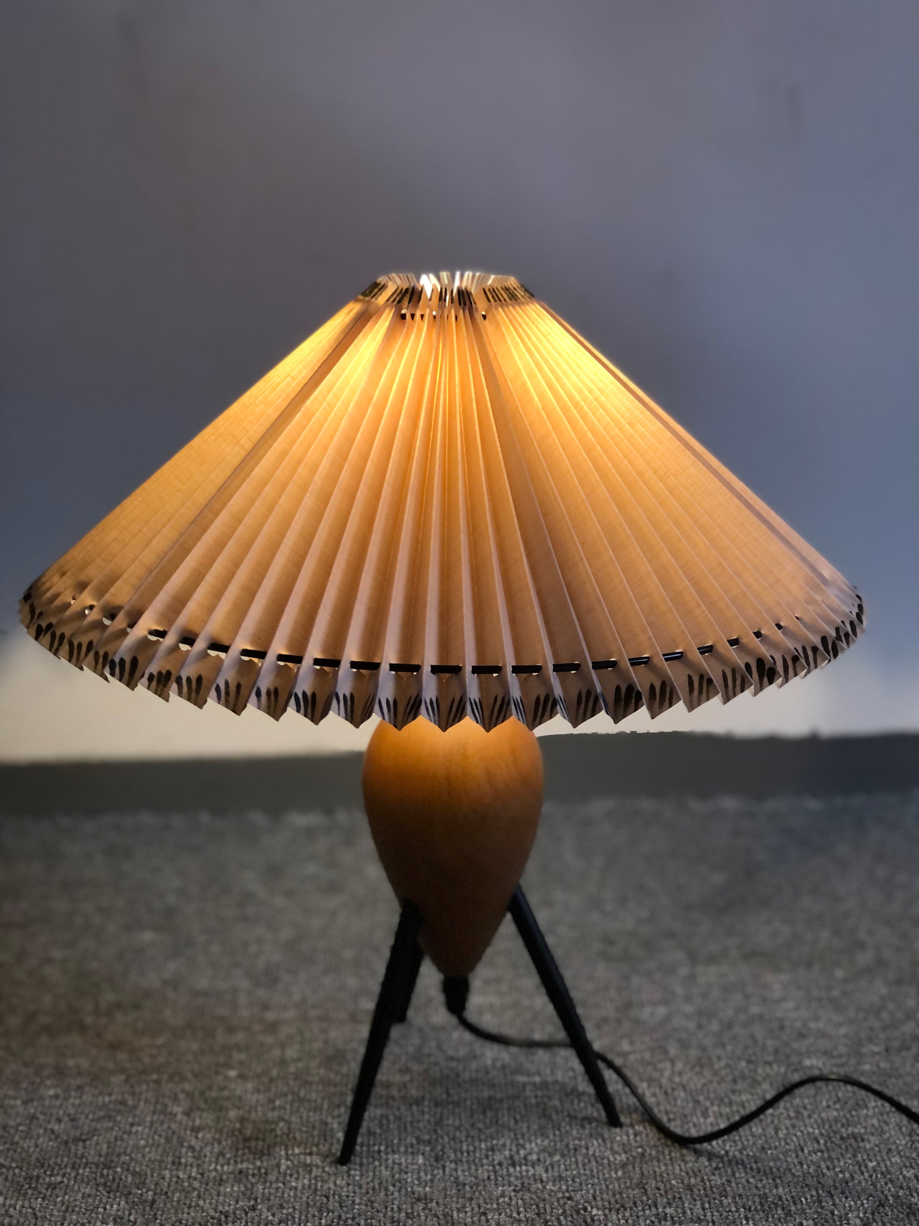 Modern LED Desk Lamp with Adjustable Brightness & Color Temperature - Perfect for Home Office, Study, and Bedroom Reading Light