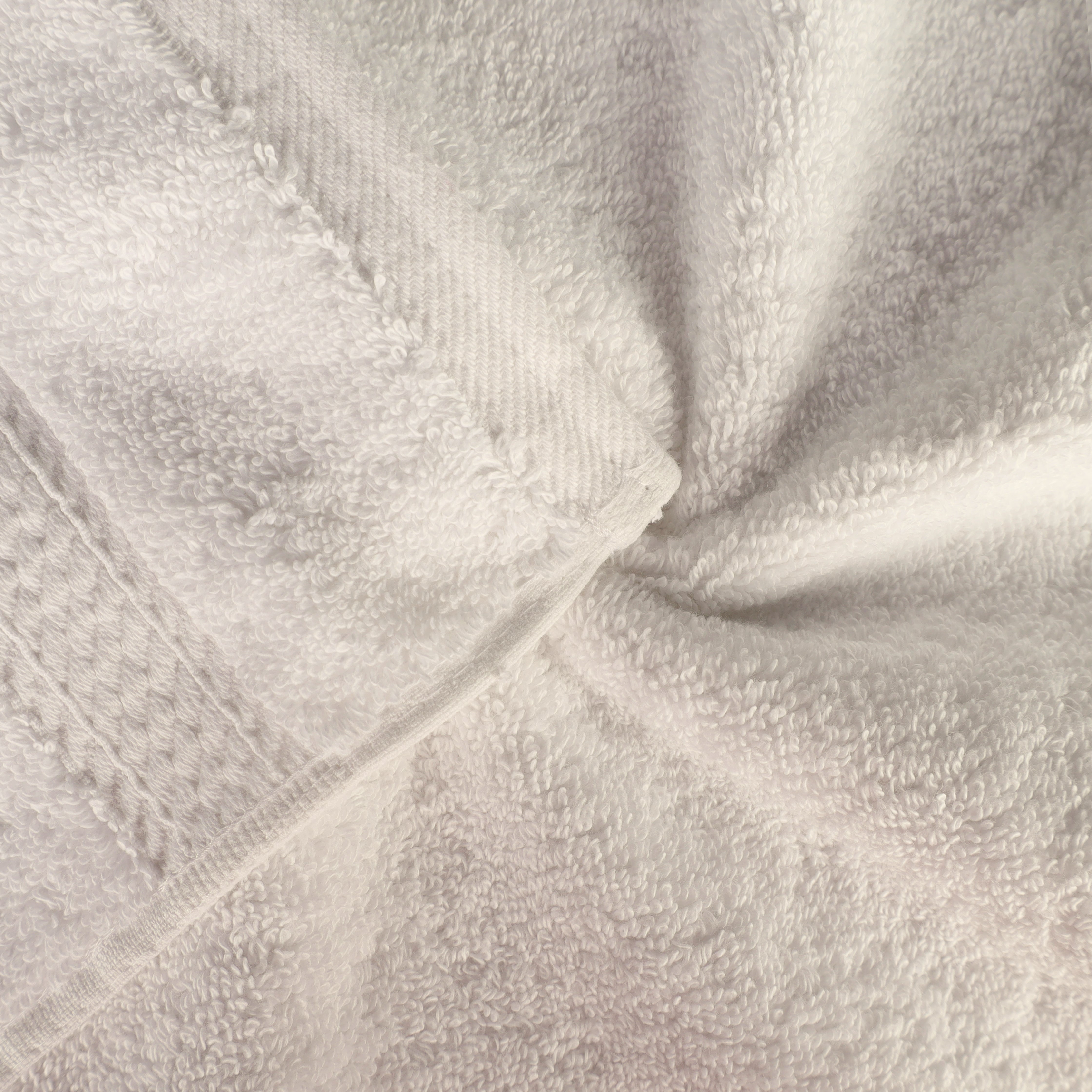 Premium 4-Piece Egyptian Cotton Bath Towel Set - Ultra Soft, Heavyweight & Plush Pile for Spa-Like Luxury at Home | Perfect for Bath, Beach & Guest Use