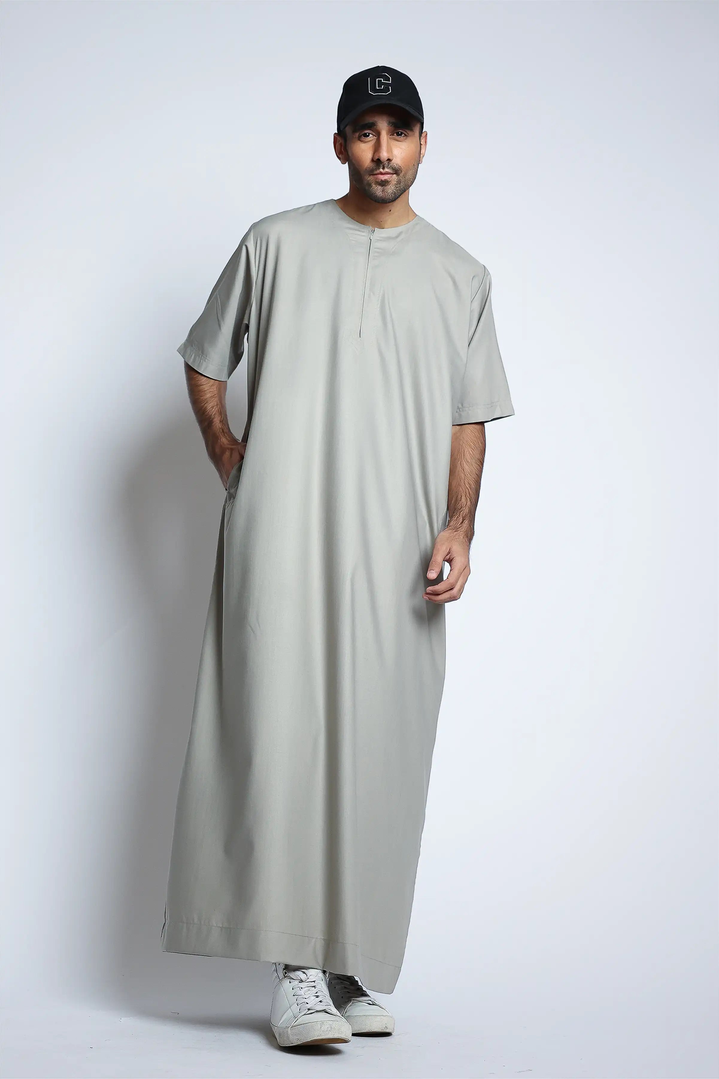 J152 Stonewall Grey Half Sleeve T-Shirt for Men - Comfortable Casual Wear for Outdoor Activities and Everyday Use