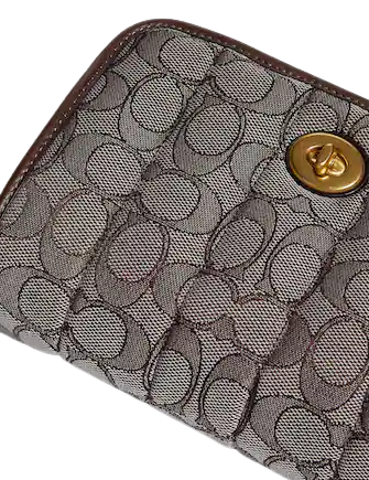Coach Dinky 18 Crossbody Bag - Signature Jacquard with Quilting - Stylish & Compact Purse for Women - Perfect for Work, Travel & Everyday Use