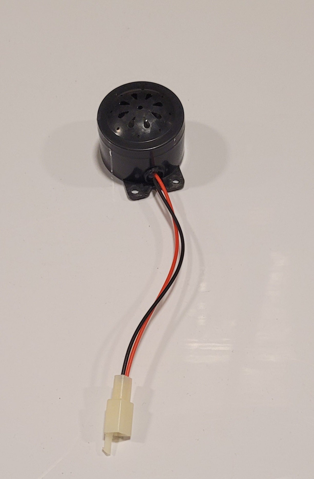 12V Car Horn - Loud and Durable Electric Horn for Trucks, SUVs, and Vehicles - Perfect for Safety Alerts and Emergency Situations on the Road