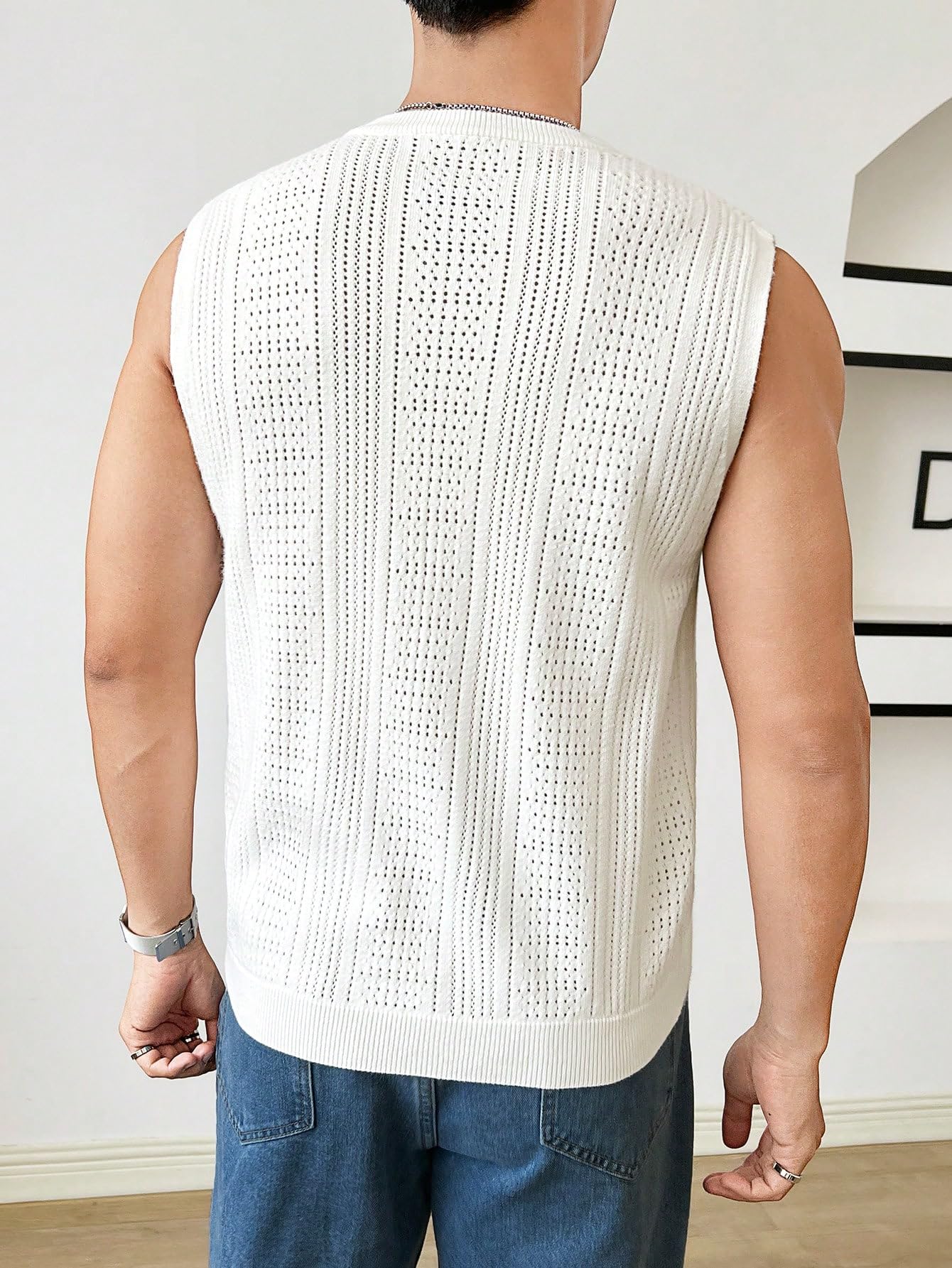 Verdusa Men's Sleeveless Round Neck Knit Tank Top - Breathable Casual Sweater Vest for Summer, Gym, and Outdoor Activities