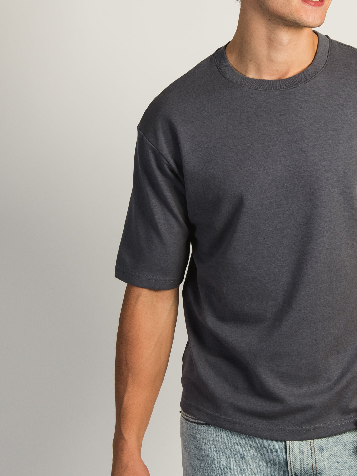 BOXY FIT TEE in Dusty Blue - Women's Oversized Casual T-Shirt for Everyday Wear, Street Style & Layering