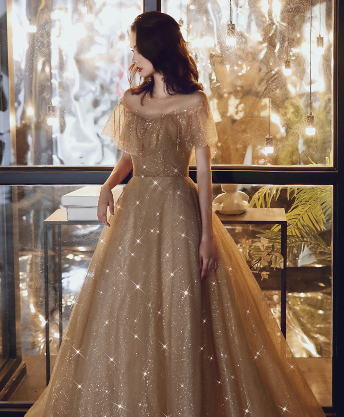 Elegant Champagne Round Neck Tulle Sequin Long Prom Dress for Formal Events - Perfect for Homecoming, Prom Night & Evening Galas