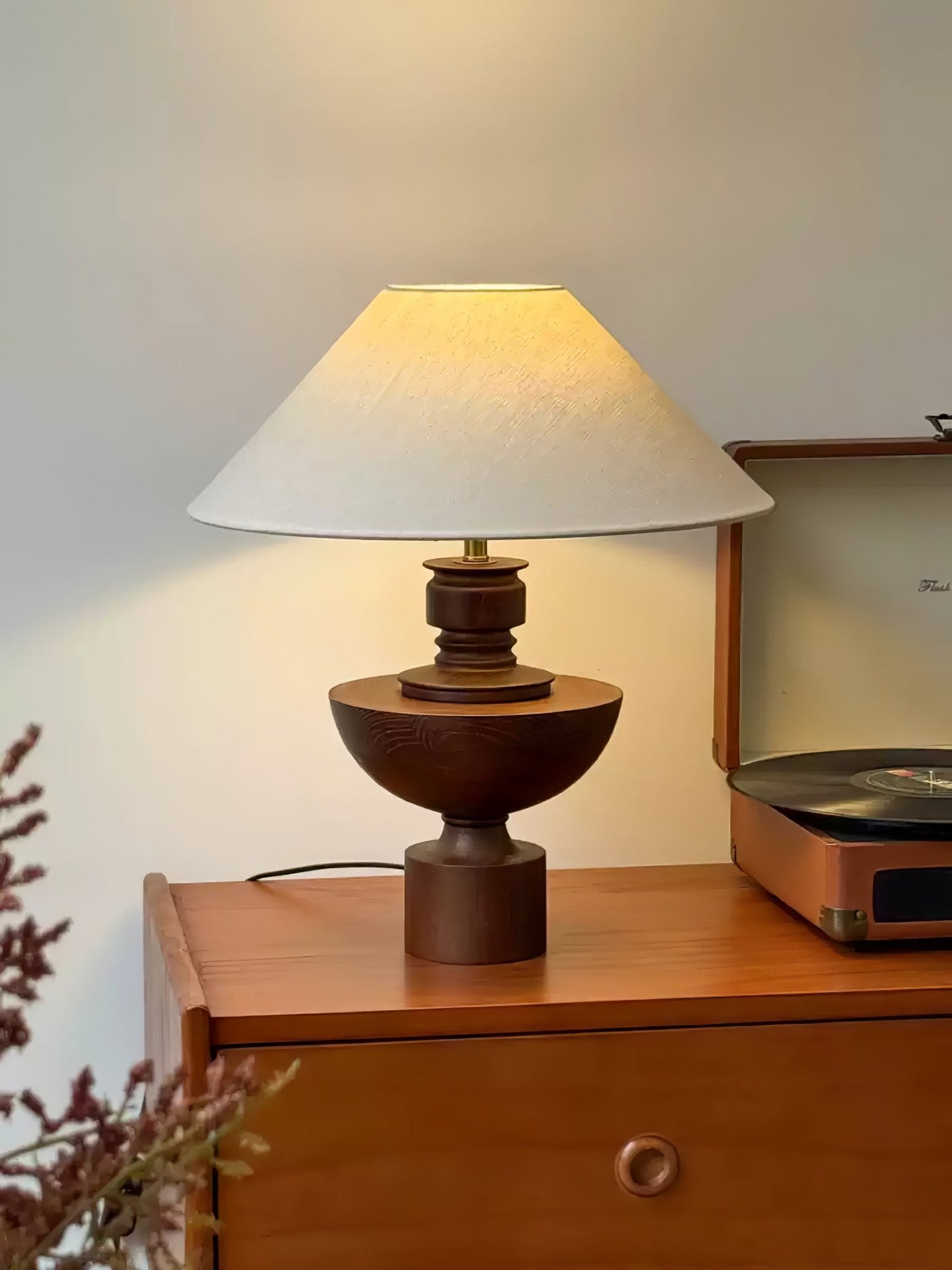 Helios Vase Table Lamp - Modern Decorative Lighting for Living Room, Bedroom & Office - Elegant Home Decor Accent Piece