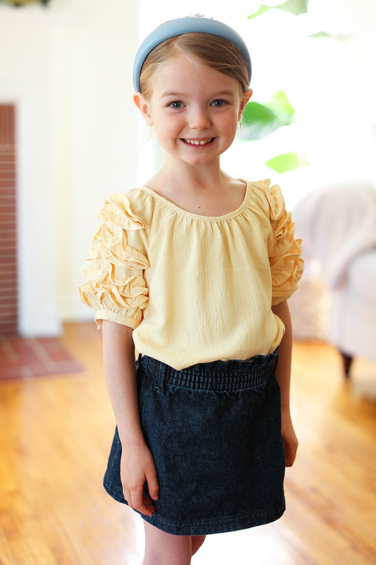Stylish Lemon Print Ruffle Sleeve Side Slit Blouse for Women | Trendy Summer Tops for Casual Outings & Beach Vacations