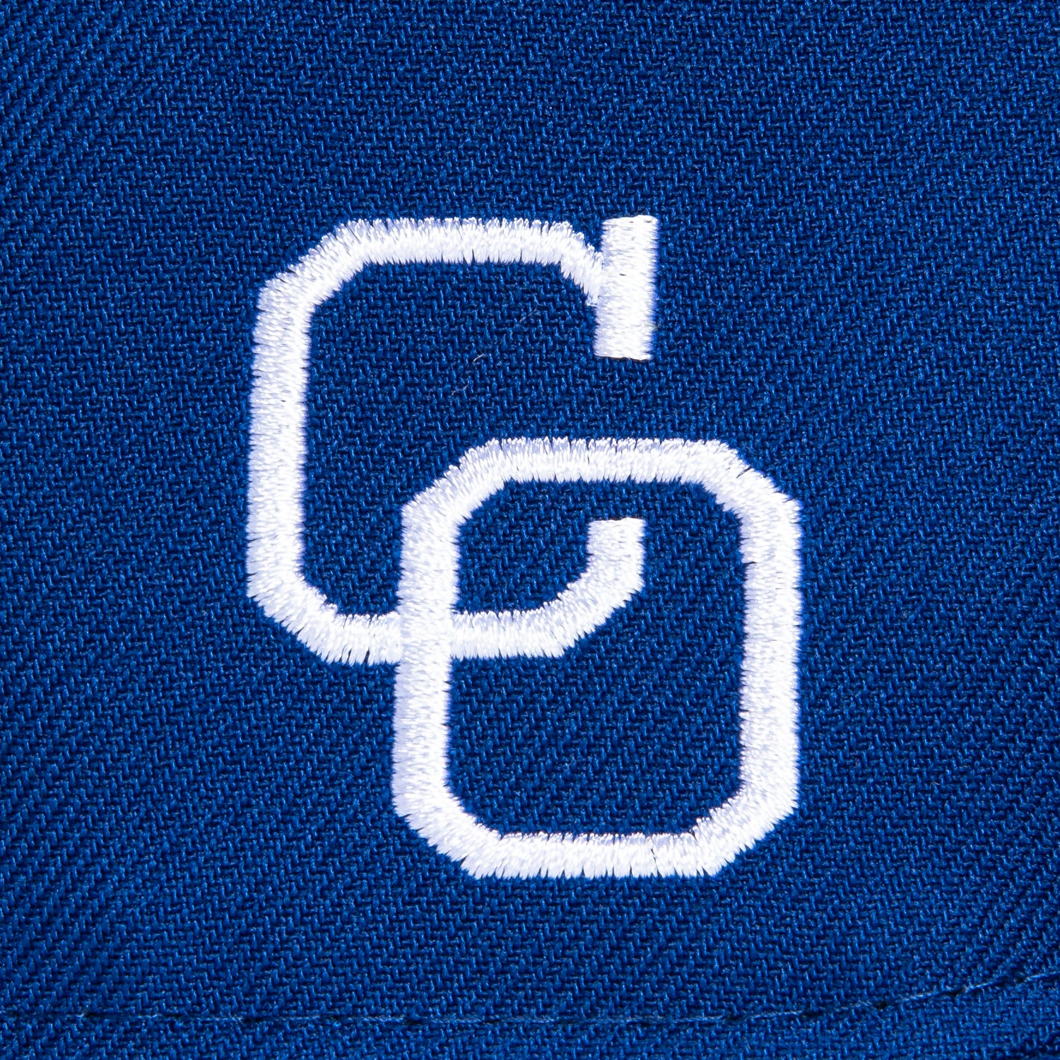 New Era 59Fifty Yaquis de Obregon Embroidered Logo Patch Feather Baseball Cap - Royal Blue | Official MLB Licensed Hat for Baseball Fans & Streetwear Fashion