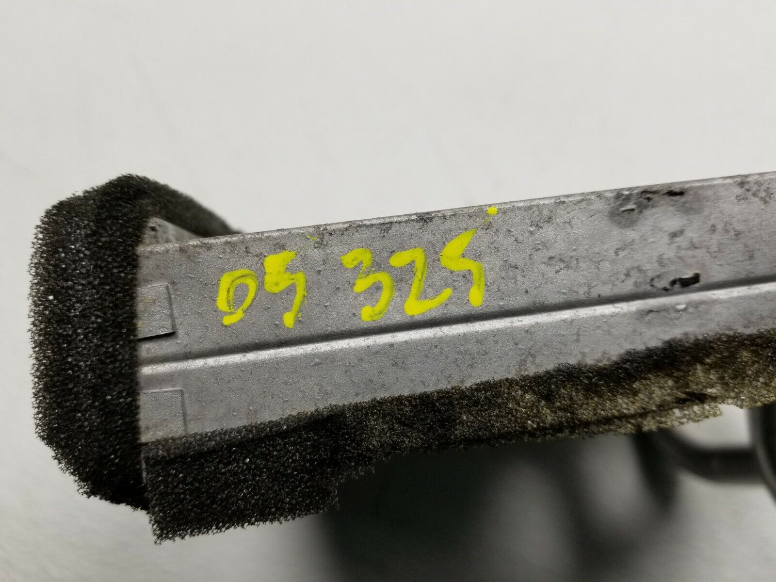 BMW E46 325xi Heater Core Replacement Part - OEM Quality for 01 02 03 04 05 Models - Perfect for Winter Heating System Repair & Maintenance