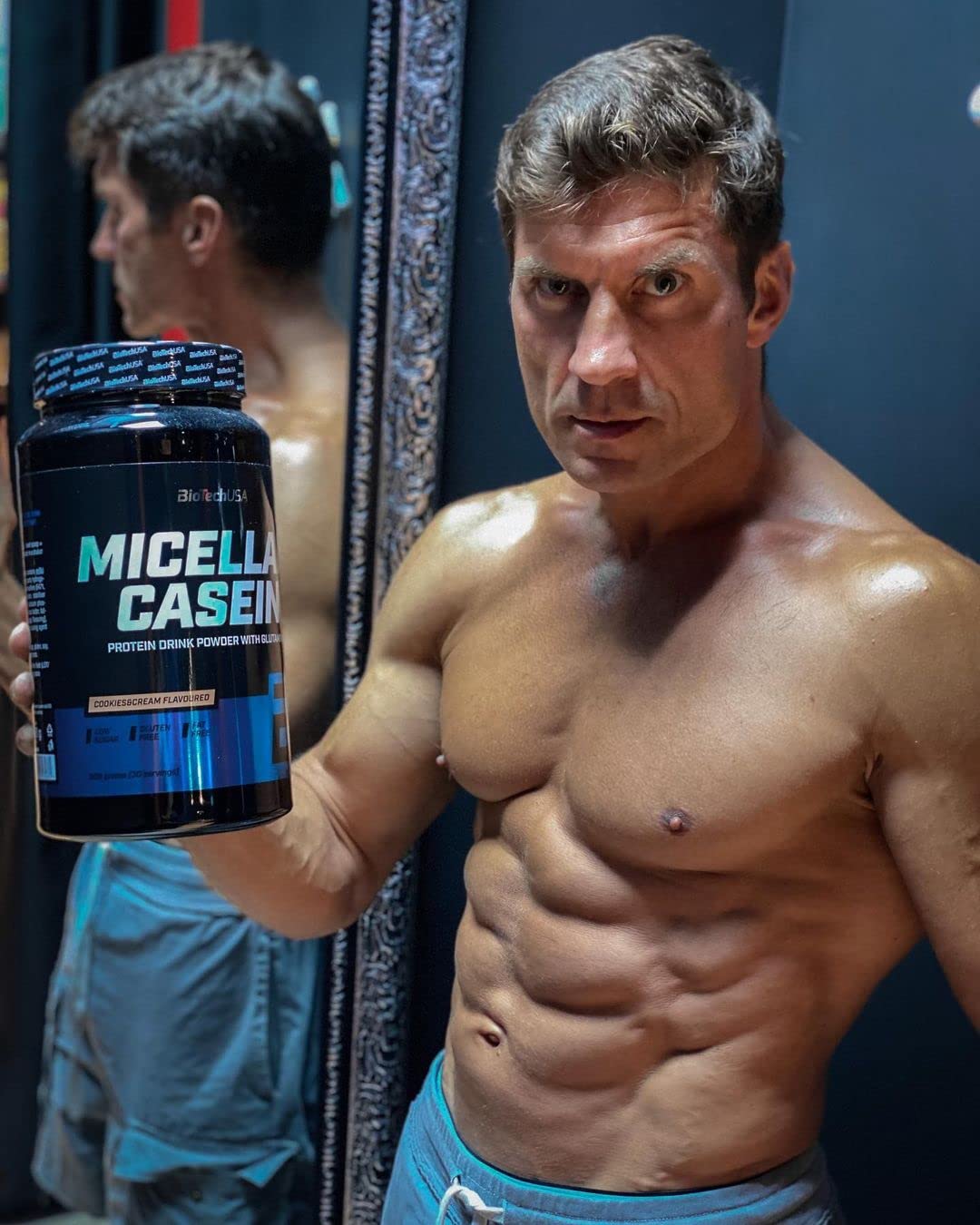 BioTechUSA Micellar Casein Protein Powder - Strawberry Flavor, 80.1 oz (2270g) | Slow-Digesting Protein for Muscle Recovery & Overnight Support | Ideal for Post-Workout, Bedtime & Meal Replacement