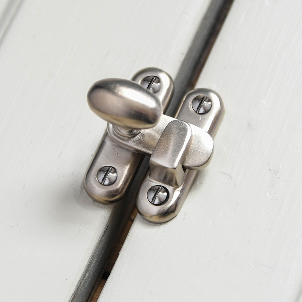 Satin Nickel Oval Cupboard Catch - Heavy Duty Cabinet Latch for Kitchen, Bathroom & Furniture - Secure & Stylish Hardware for Drawers & Doors
