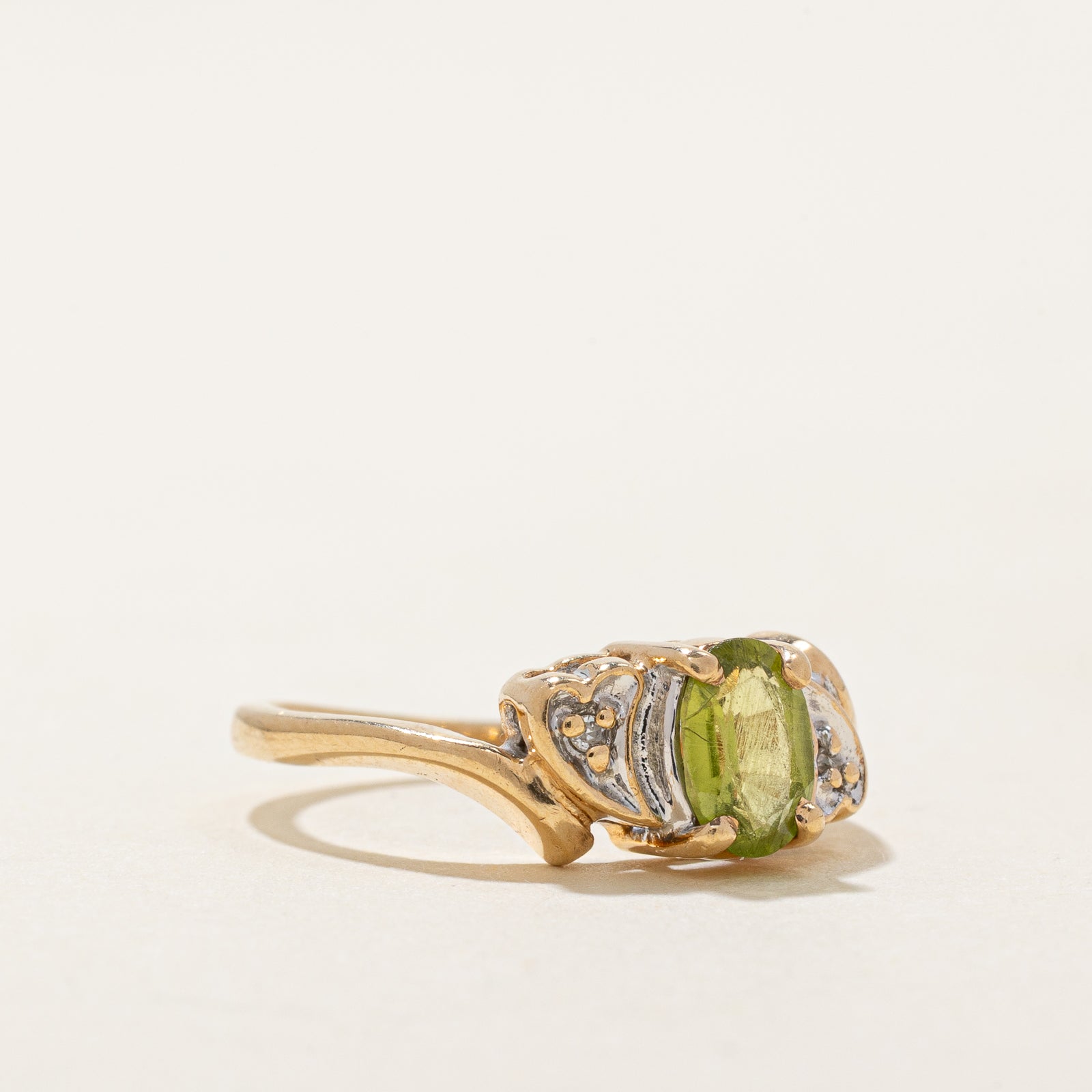 Peridot & Diamond Bypass Ring - 0.44ct Peridot & 0.01ct Diamond - Size 3 - Elegant Green Gemstone Jewelry for Women - Perfect for Weddings, Anniversaries & Special Occasions