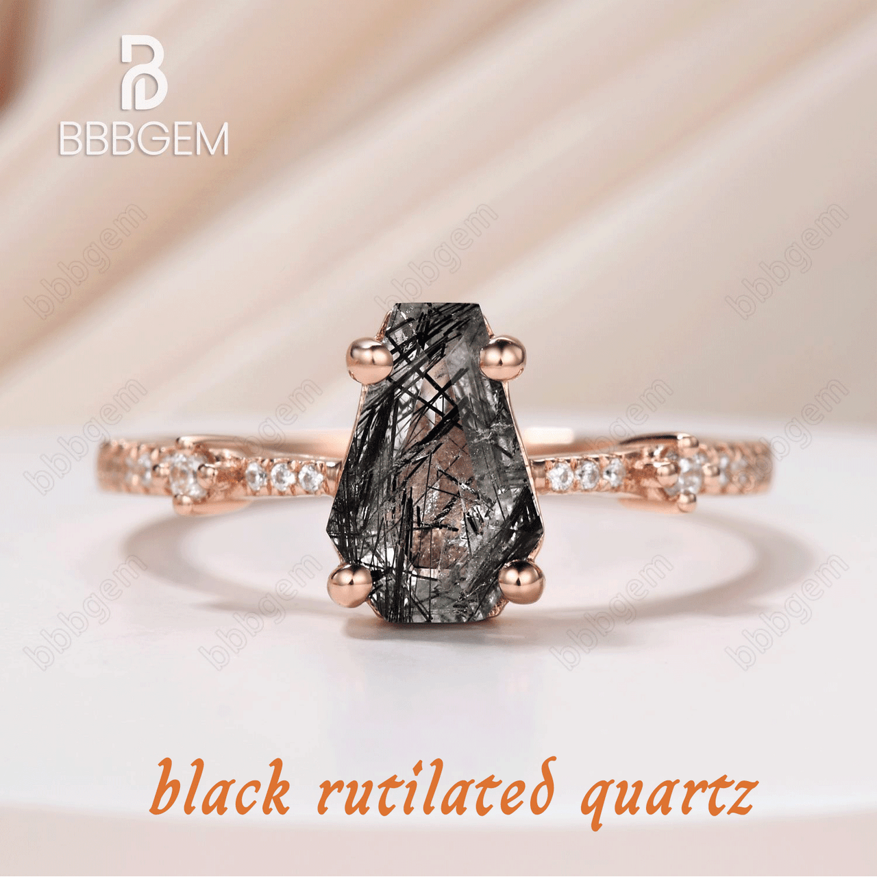 14K/18K Oval Lab Alexandrite Engagement Ring with Infinity Diamond Halo & Criss Cross Design - Perfect for Proposals, Anniversaries & Special Occasions