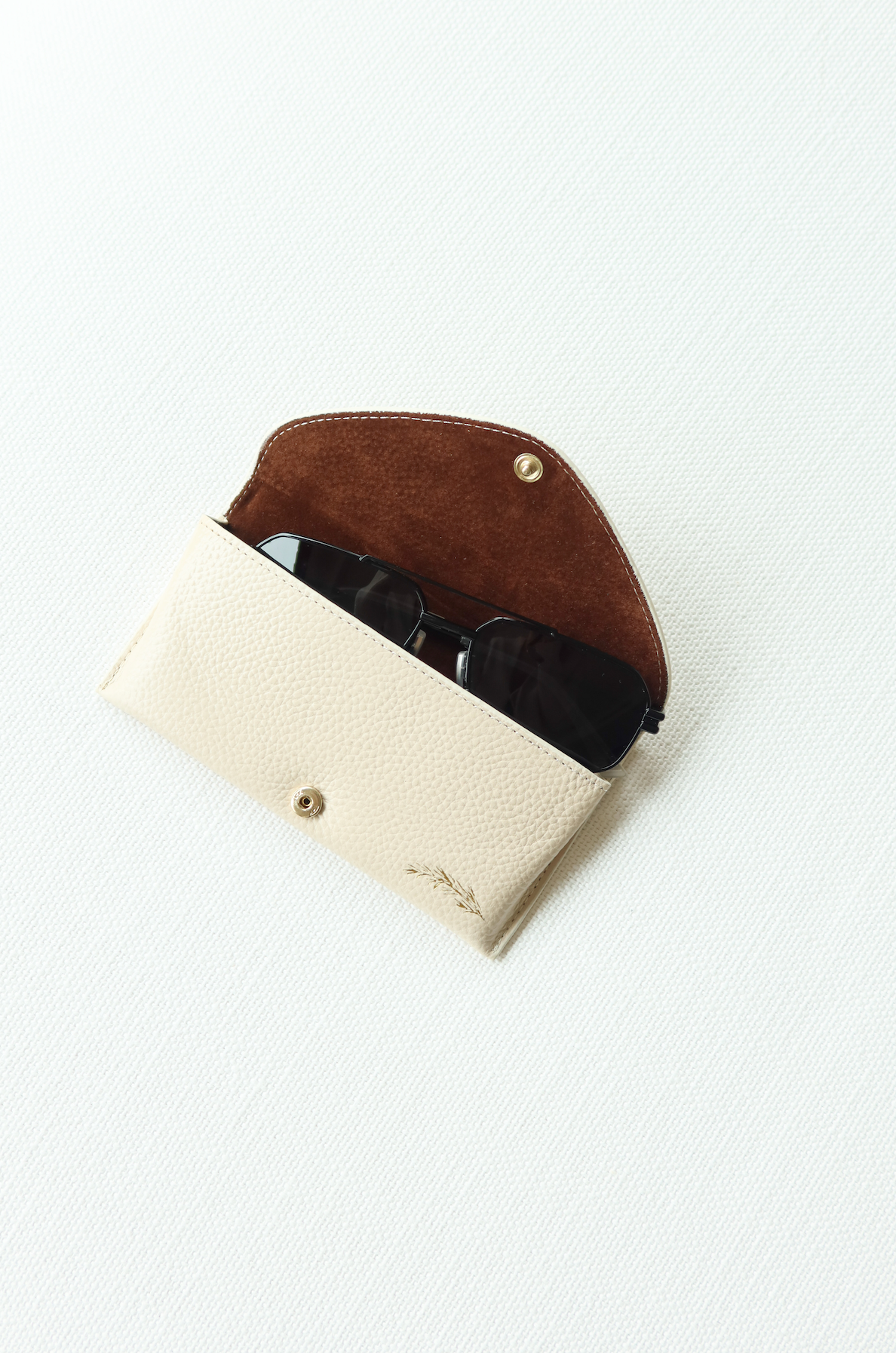 Premium Eyeglass Case - Durable Hard Shell Glasses Holder for Men & Women - Perfect for Travel, Work & Everyday Use