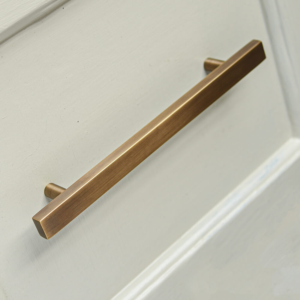 Vintage Brass Cuboid Cabinet Pull Handle - Elegant Drawer & Cabinet Hardware for Kitchen, Bathroom & Furniture Upgrade