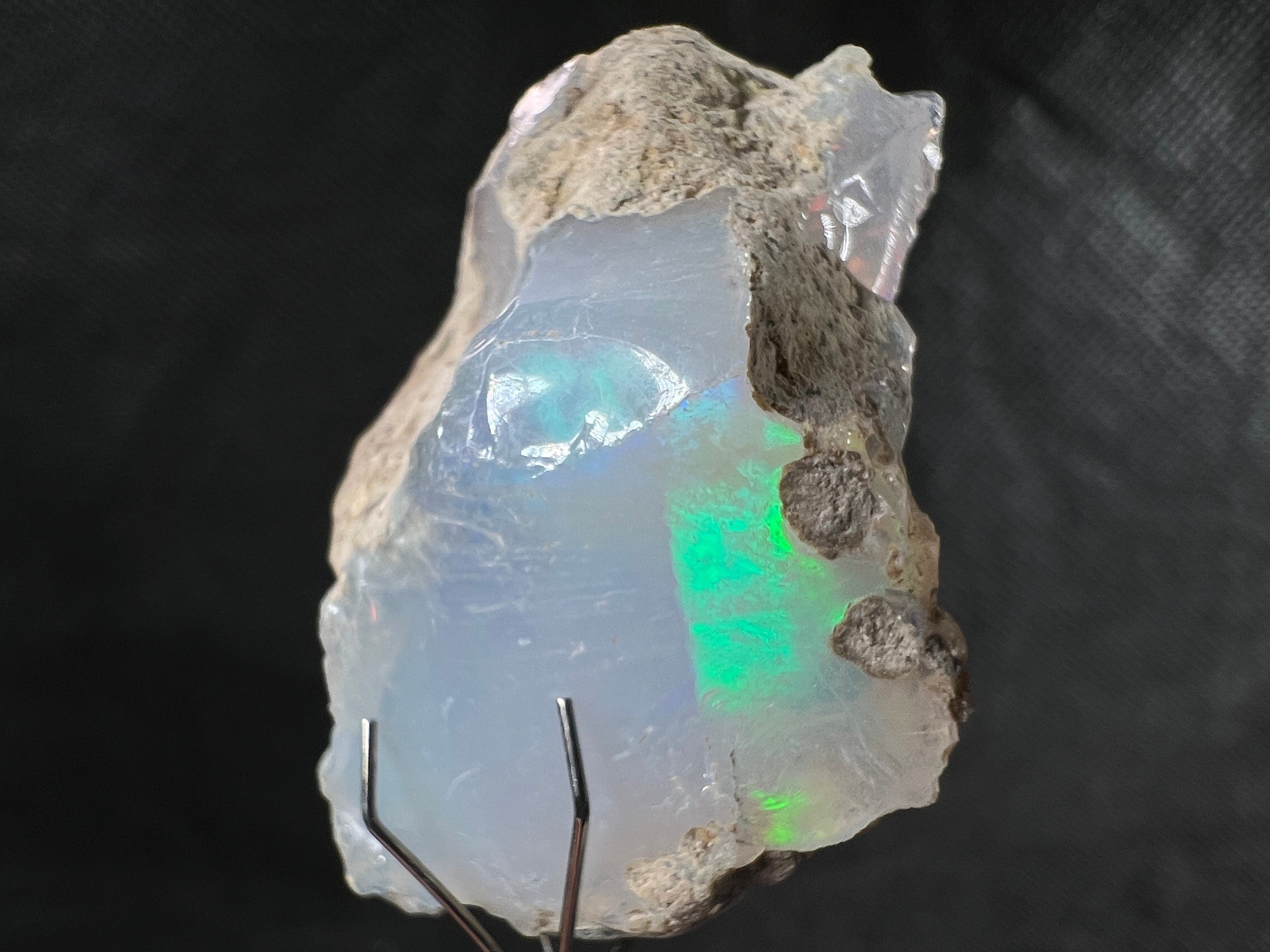 4A+ Welo Opal Raw Crystal - Natural Cutting Grade Opal Gemstone, October Birthstone for Jewelry Making & Healing (50661) - Perfect for Rings, Necklaces & Spiritual Meditation