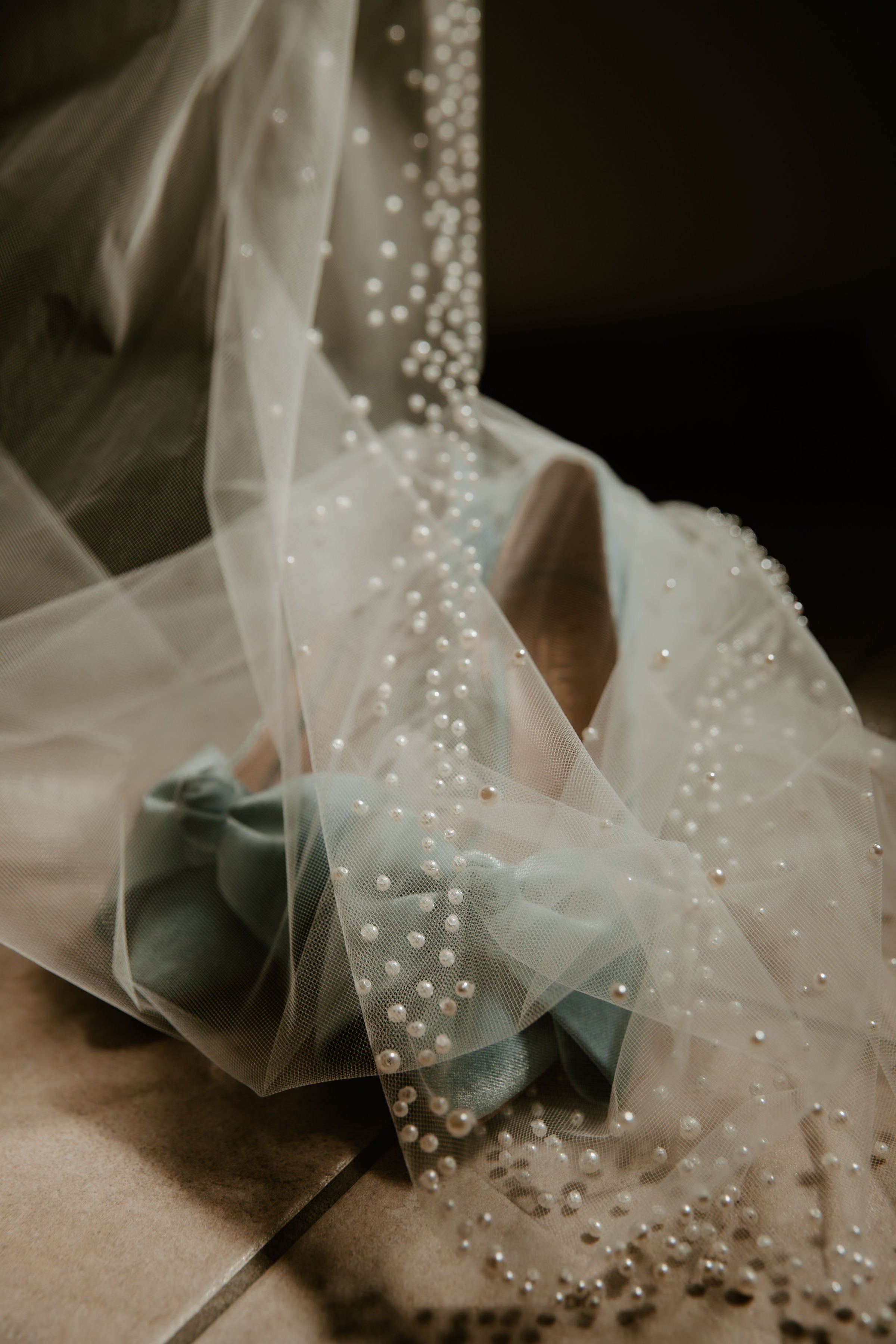Selena Scattered Pearl Veil - Elegant Bridal Hair Accessory for Weddings, Prom & Special Occasions | Handmade Pearl Hairpiece with Delicate Beading