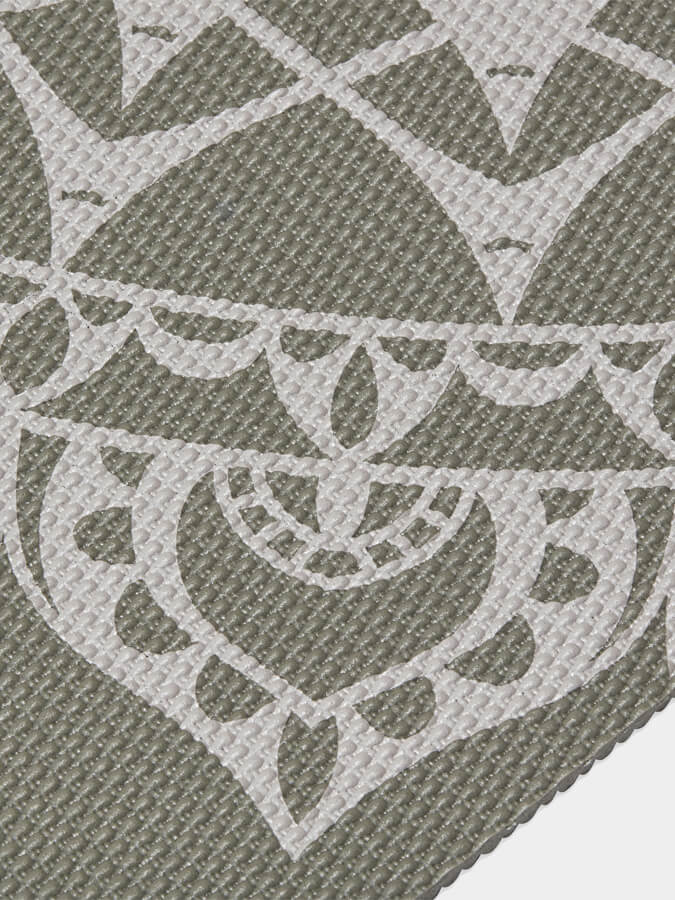 Premium Gaiam Olive Marrakesh Yoga Mat 5mm Thick - Non-Slip Eco-Friendly Exercise Mat for Yoga, Pilates & Home Workouts - Perfect for Studio, Gym & Travel Use