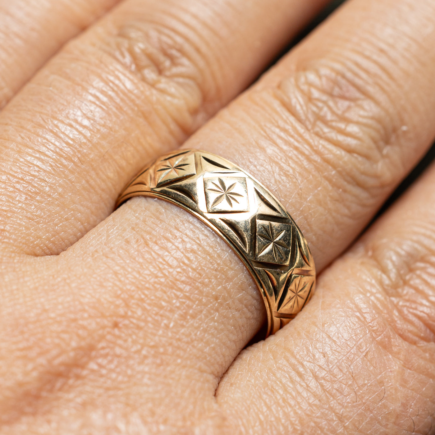 10K Yellow Gold Engraved Wedding Band Ring - 7.85mm Wide, Size 10.25 - Perfect for Anniversary Gifts, Proposal Rings & Special Occasions