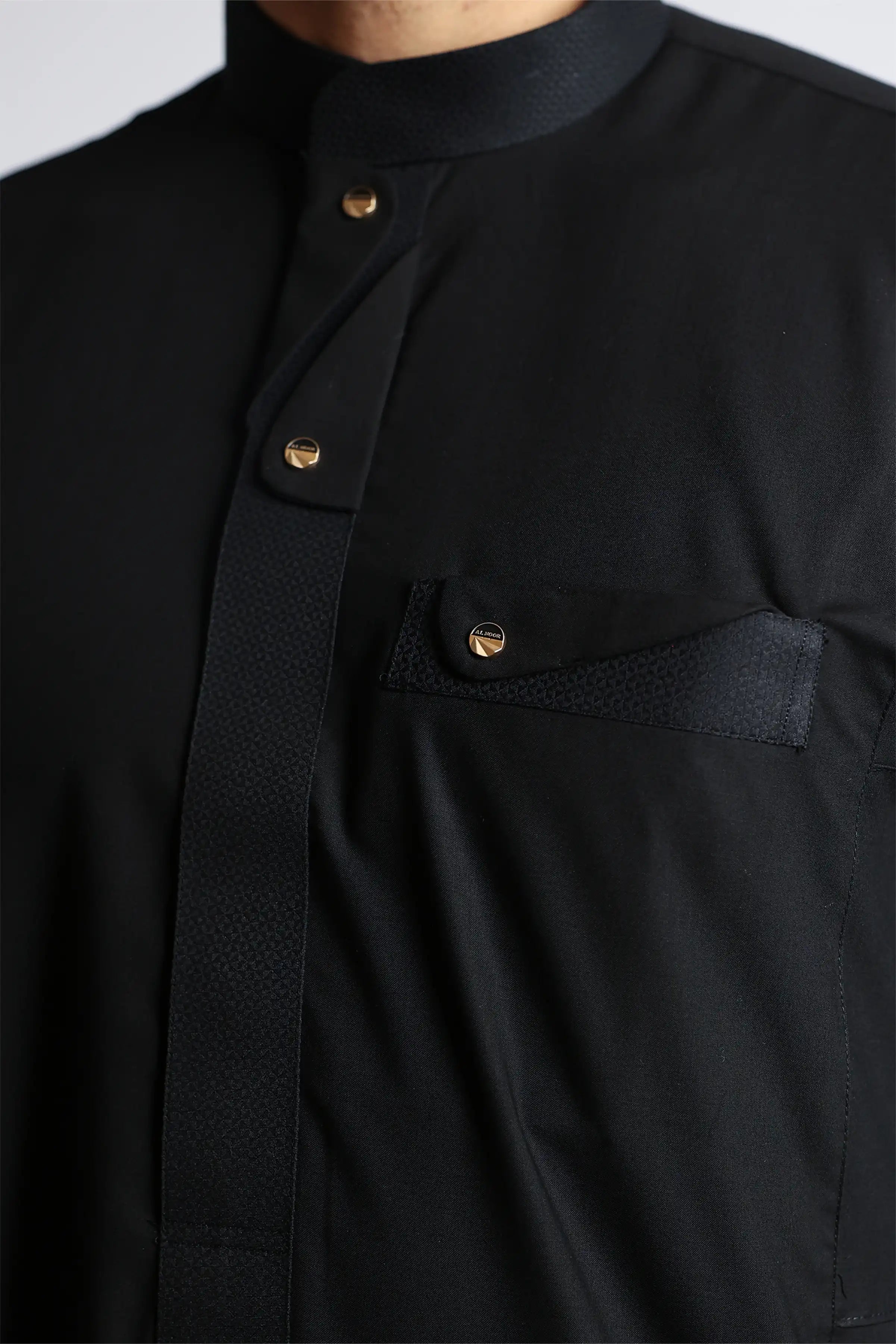 Premium J135 Black Lead Collar Thobe for Men - Traditional Islamic Robe for Prayer, Eid, and Special Occasions
