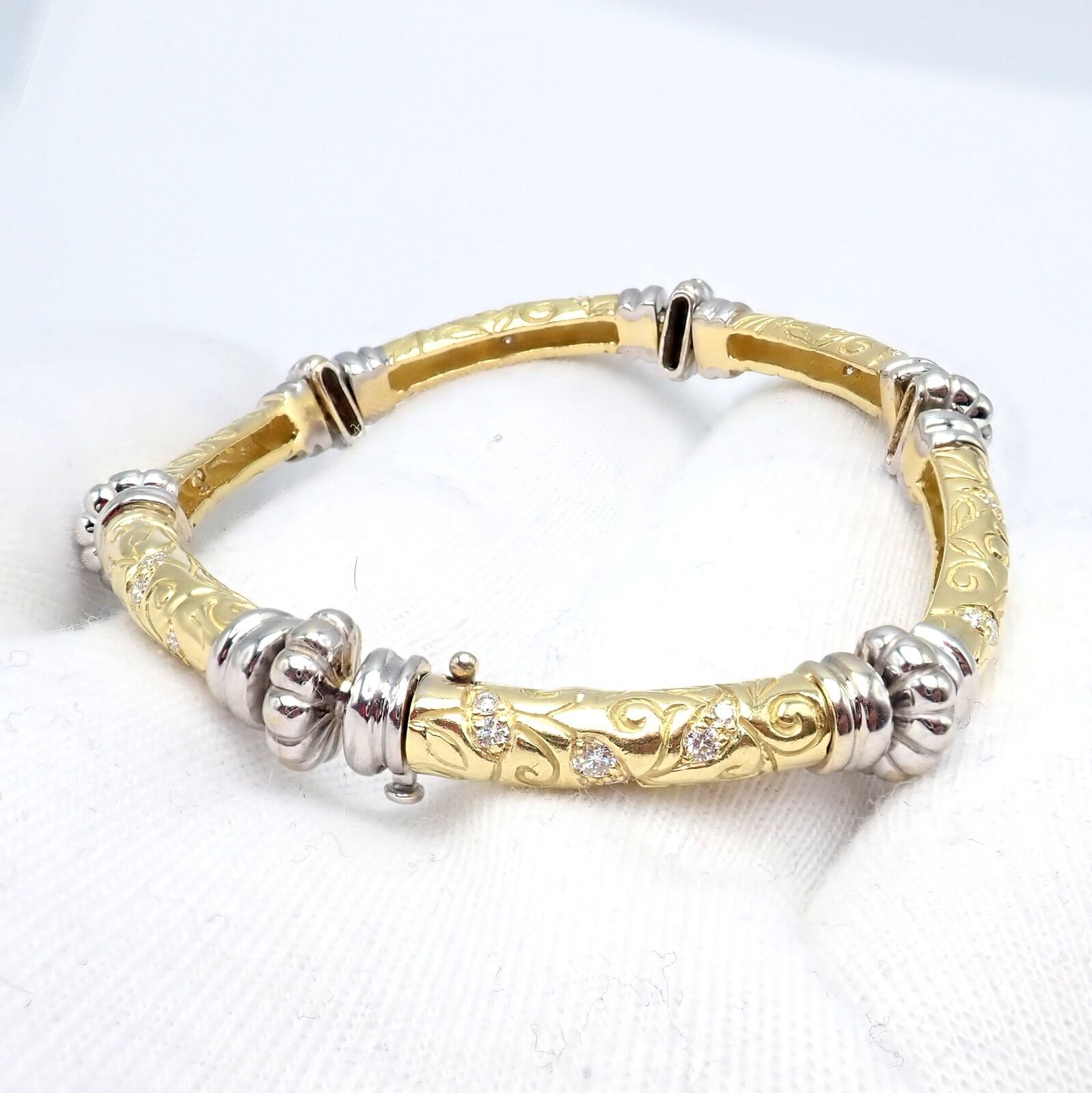 Vintage 18k Yellow & White Gold Diamond Laurel Bracelet for Women - Elegant Jewelry Gift for Anniversary, Wedding & Special Occasions