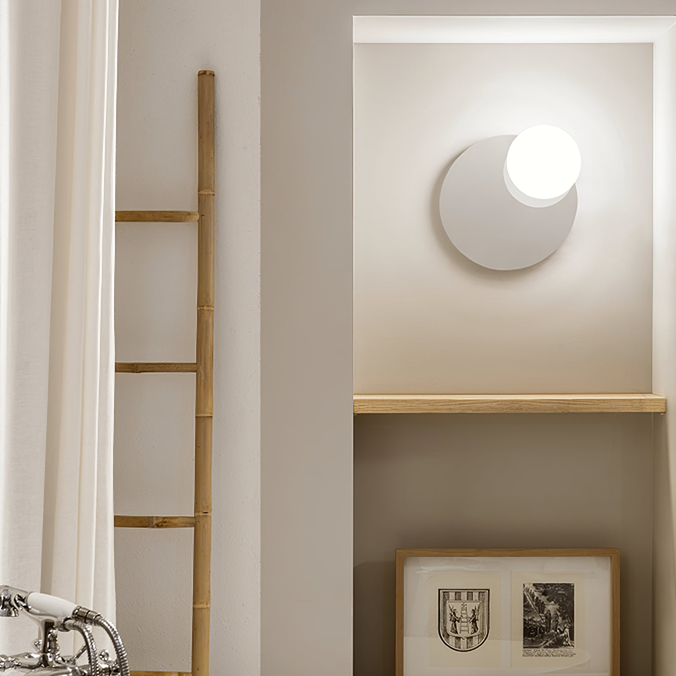 Circ 3702 Modern Wall Lamp - Sleek LED Sconce Light for Bedroom, Living Room & Hallway - Energy Efficient Indoor Lighting Fixture