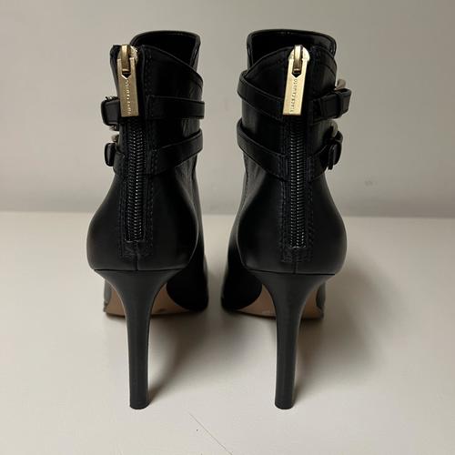 Vince Camuto Women's Sahra Ankle Boots Size 8 US - Stylish Leather Booties for Fall & Winter Outfits, Office Wear & Casual Dates
