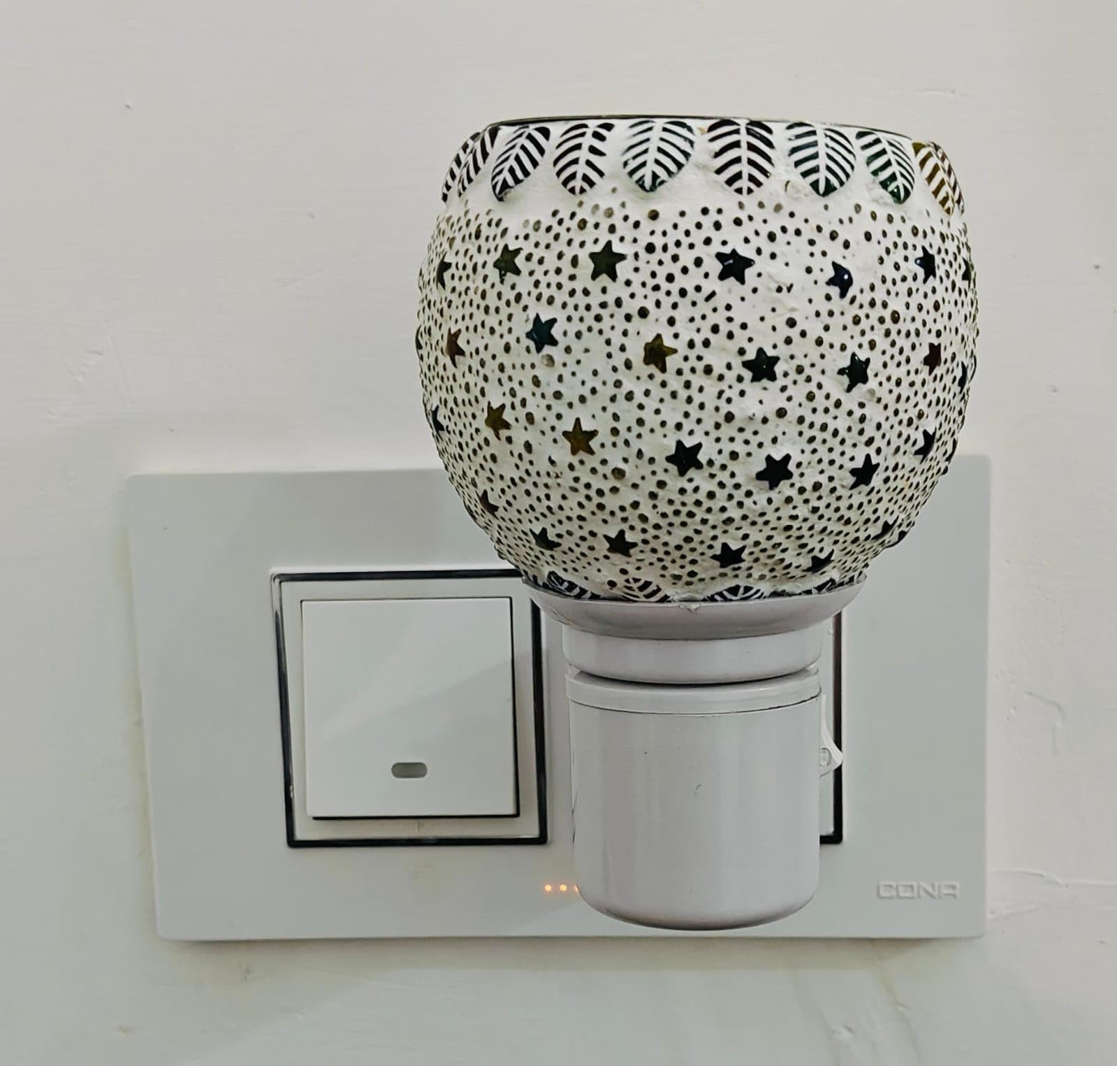 Surekha Ceramic Aroma Diffuser - Multi Functional Essential Oil Diffuser & Night Light with On/Off Switch | Kapoor Dani Camphor Burner for Home Fragrance | Smoke-Free, Child-Safe & Shock Proof | Perfect for Yoga, Meditation & Bedroom Relaxation