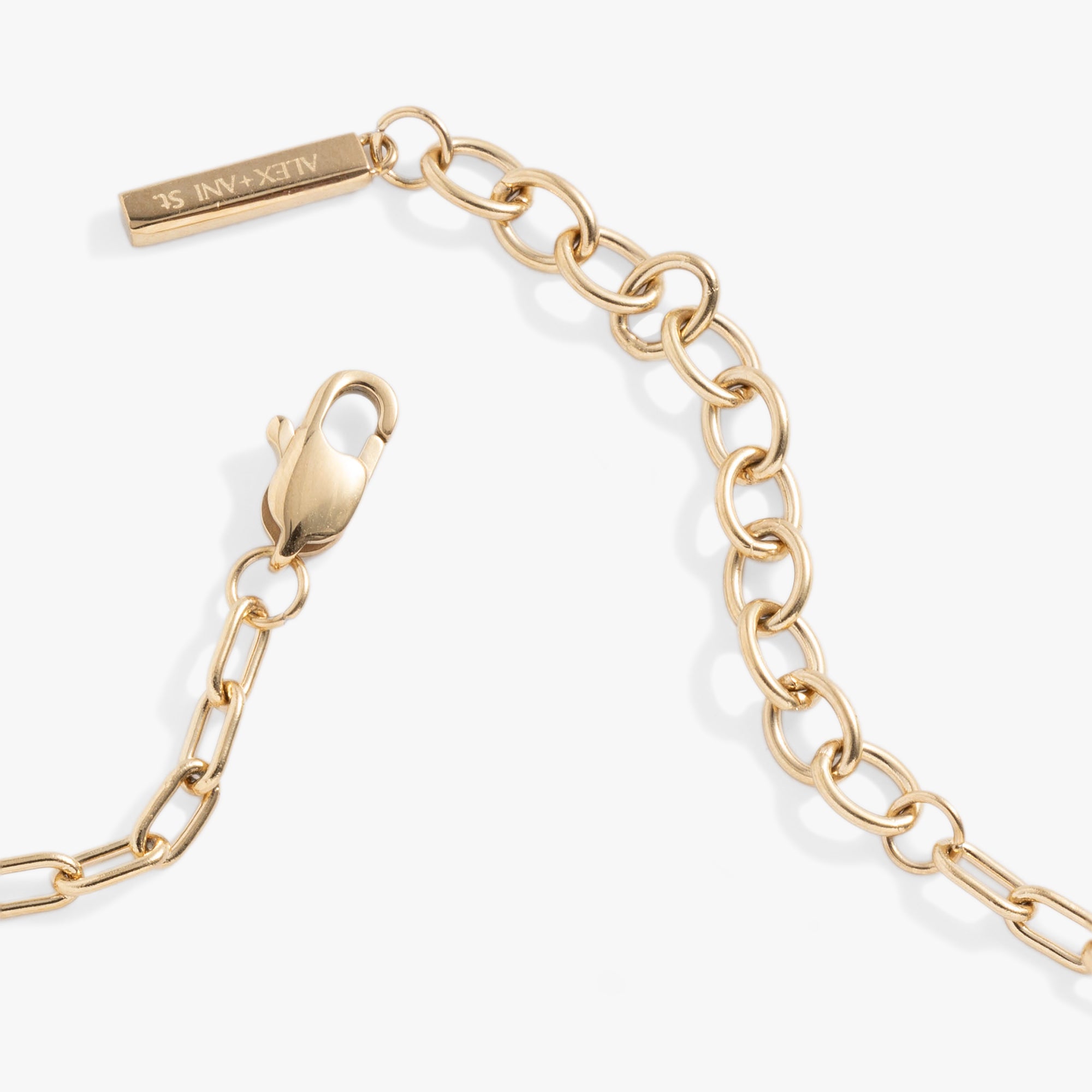 Stylish Everyday Paperclip Chain Bracelet for Women - Trendy Minimalist Jewelry for Casual Wear & Office Outfits