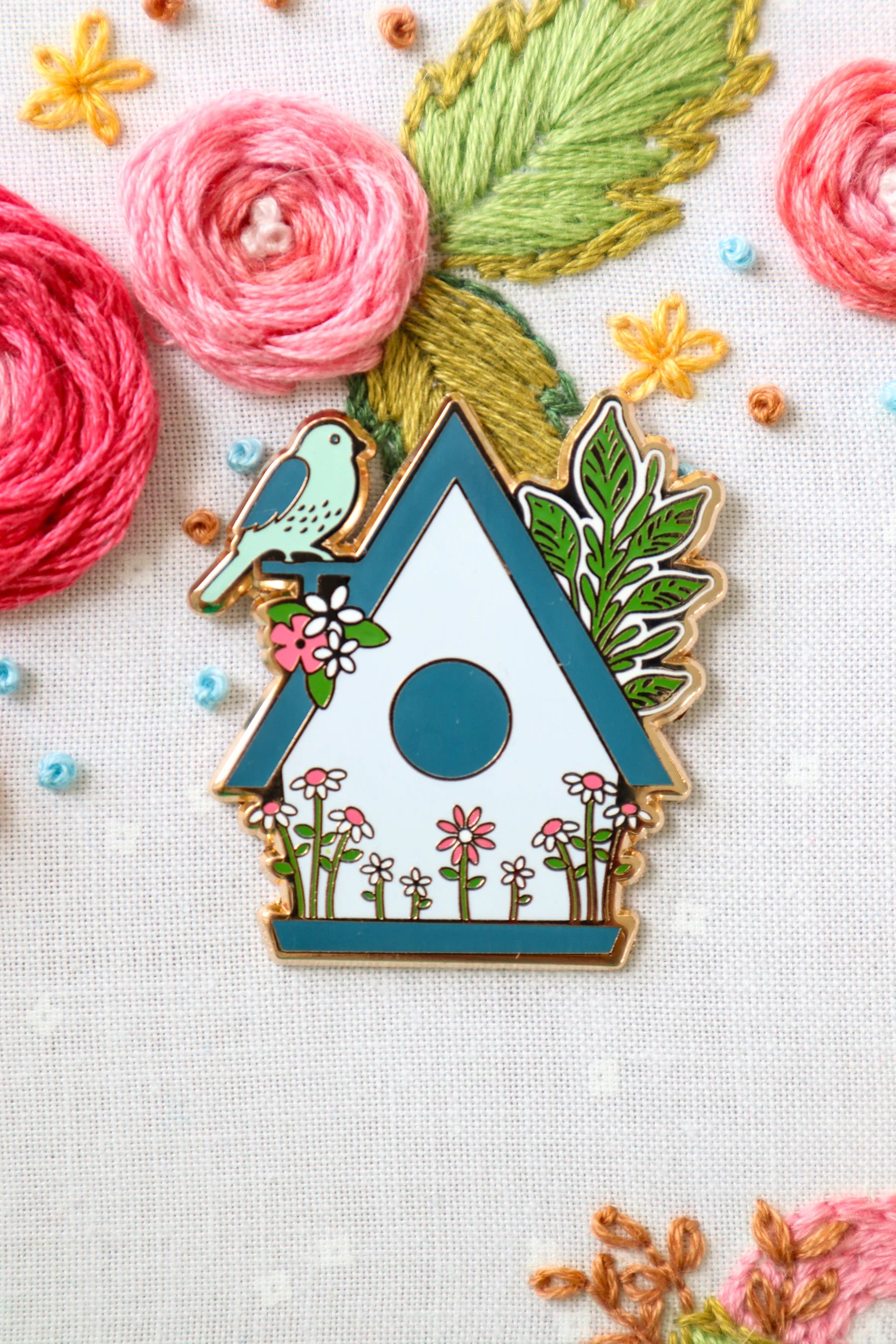 Flamingo Toes Needle Minder - MELODY LANE BIRDHOUSE Magnetic Pin Cushion for Sewing, Quilting & Embroidery | Perfect Craft Accessory for Needlework & Fabric Projects