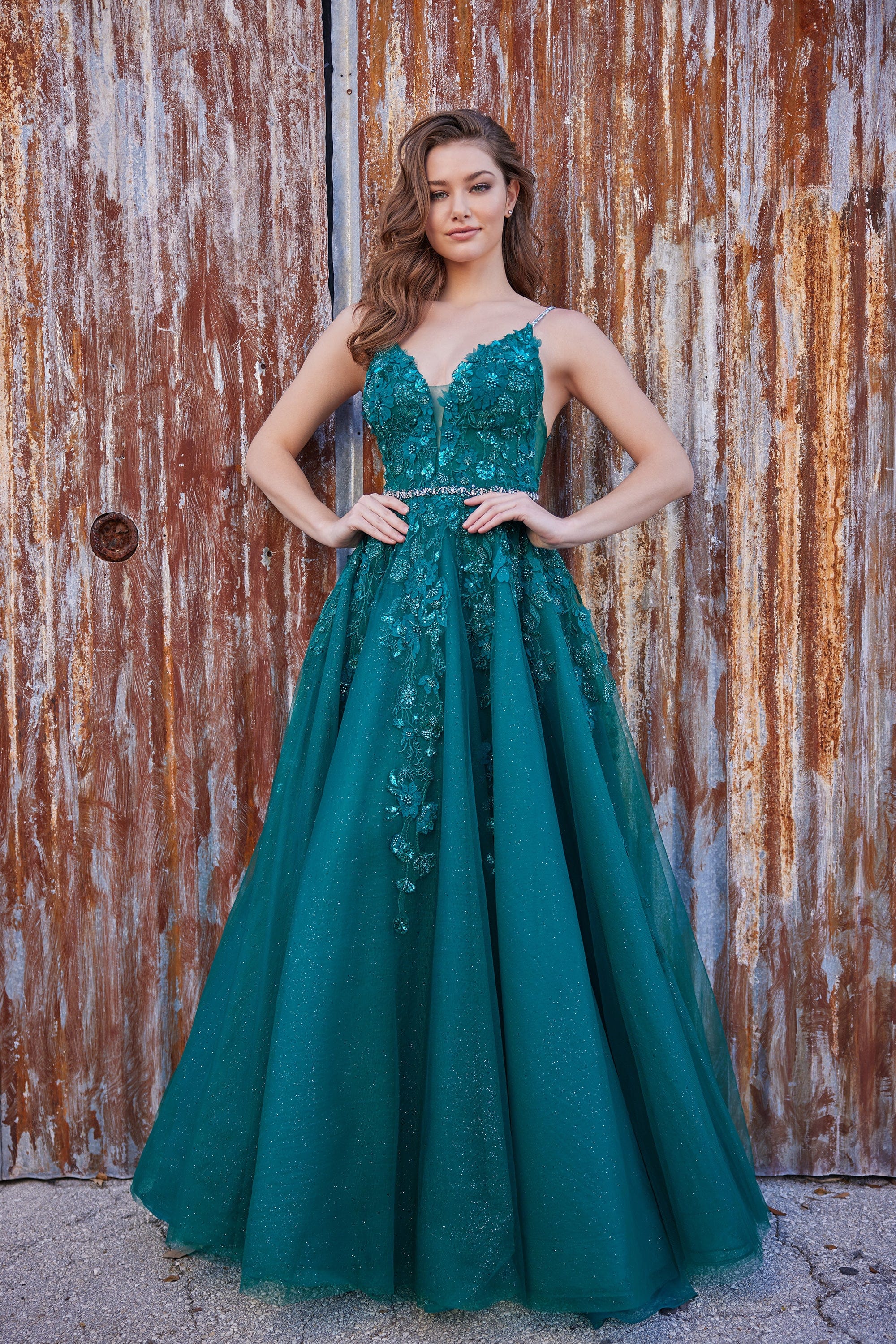 Ellie Wilde EW35113 Elegant Formal Dress for Prom, Homecoming & Evening Events – Perfect for Special Occasions & Parties