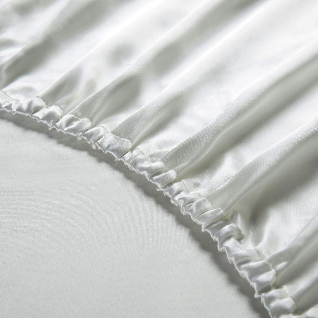 Luxury 4-Piece Satin Sheet Set - Twin Size Silky Smooth Ivory White Bedding with Deep Pocket (Fitted Sheet, Flat Sheet & 2 Pillowcases) - Perfect for Cozy Nights, Guest Rooms & Dorm Essentials