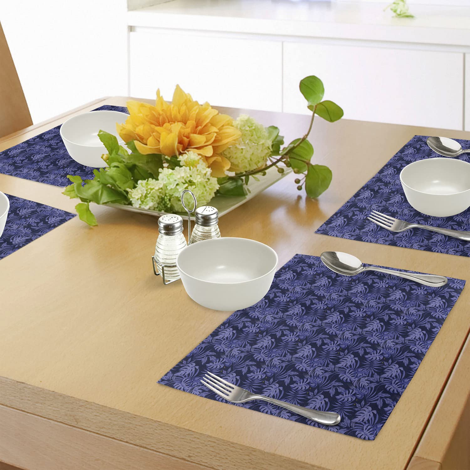 Ambesonne 4-Pack Tropical Place Mats - Night Jungle with Panther Eyes & Exotic Plants Design, Washable Fabric Table Mats for Dining Room & Kitchen Decor (Blue Violet Indigo) - Perfect for Dinner Parties, Family Gatherings & Tropical-Themed Events
