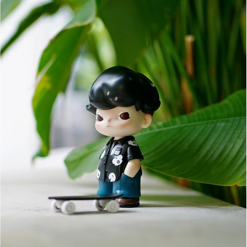 DIMOO Boy Easy Moment Limited Edition Collectible Figure - Perfect for Display, Gifts, and Anime Enthusiasts
