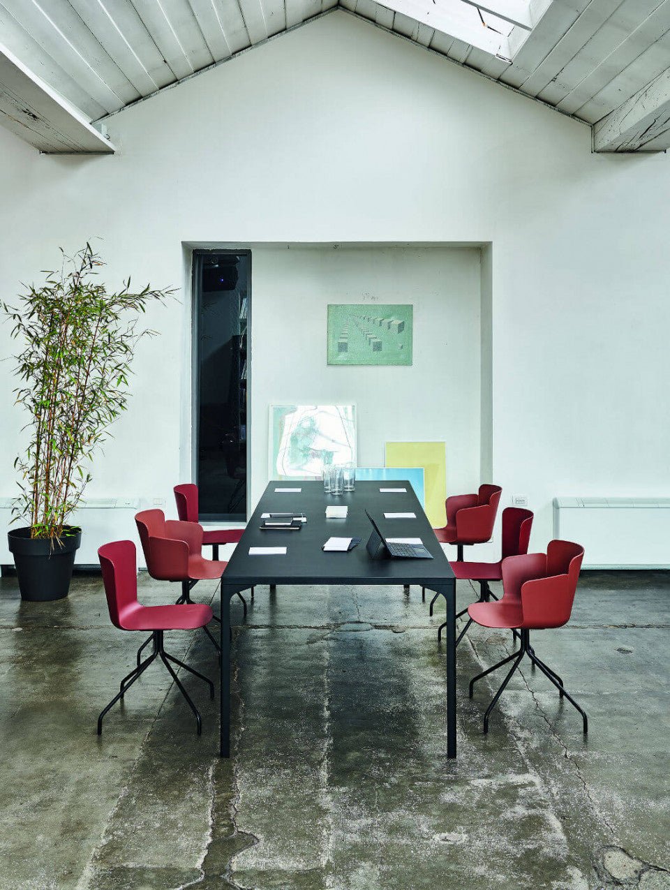 Midj Calla S M_X PP Chair - Modern Plastic Stackable Chair for Home, Office, and Outdoor Use - Perfect for Dining, Conference, and Patio Seating