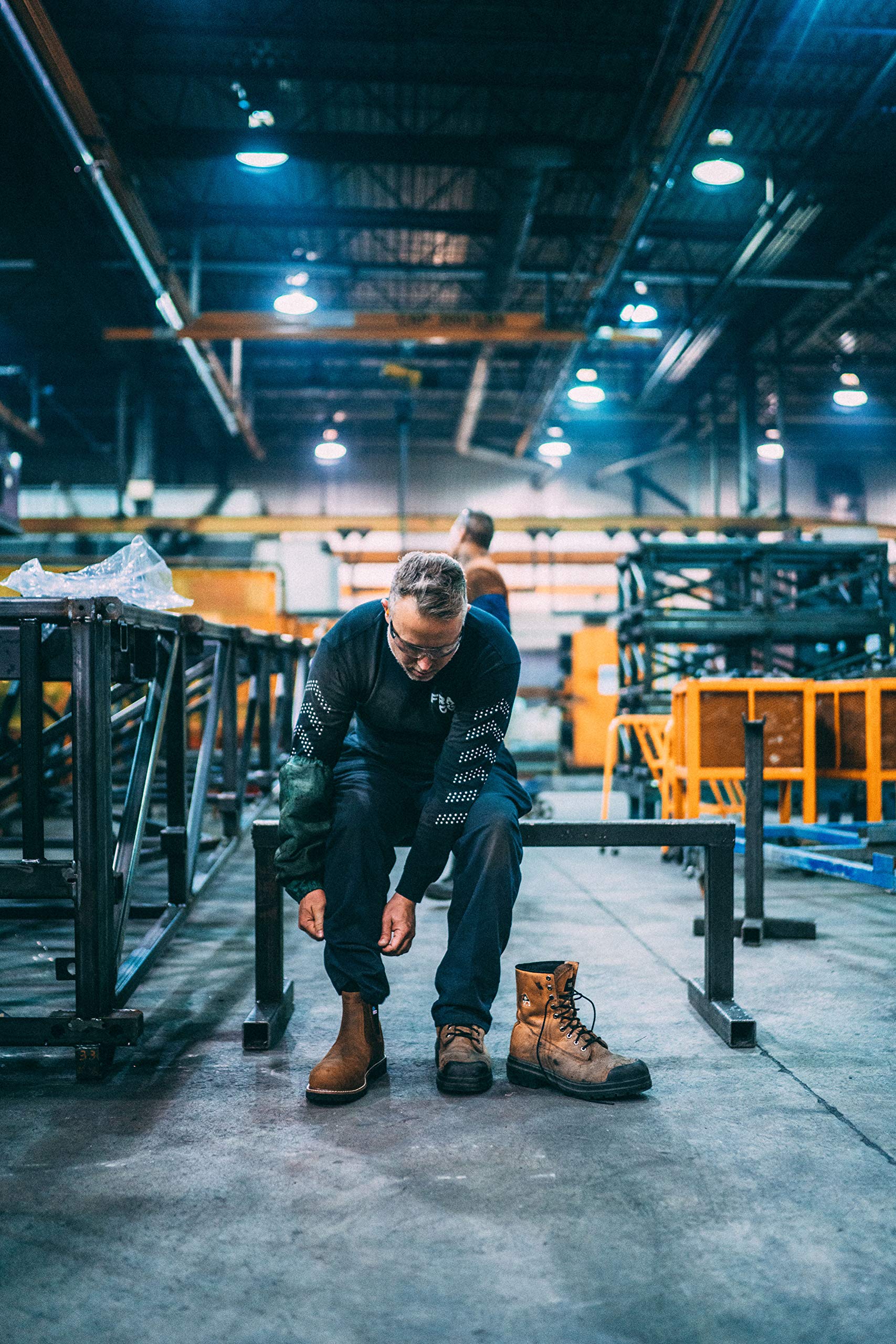 Kodiak Men's McKinney Composite Toe Water-Resistant Chelsea Work Boots - Slip Resistant Safety Shoes for Construction, Warehouse & Industrial Work