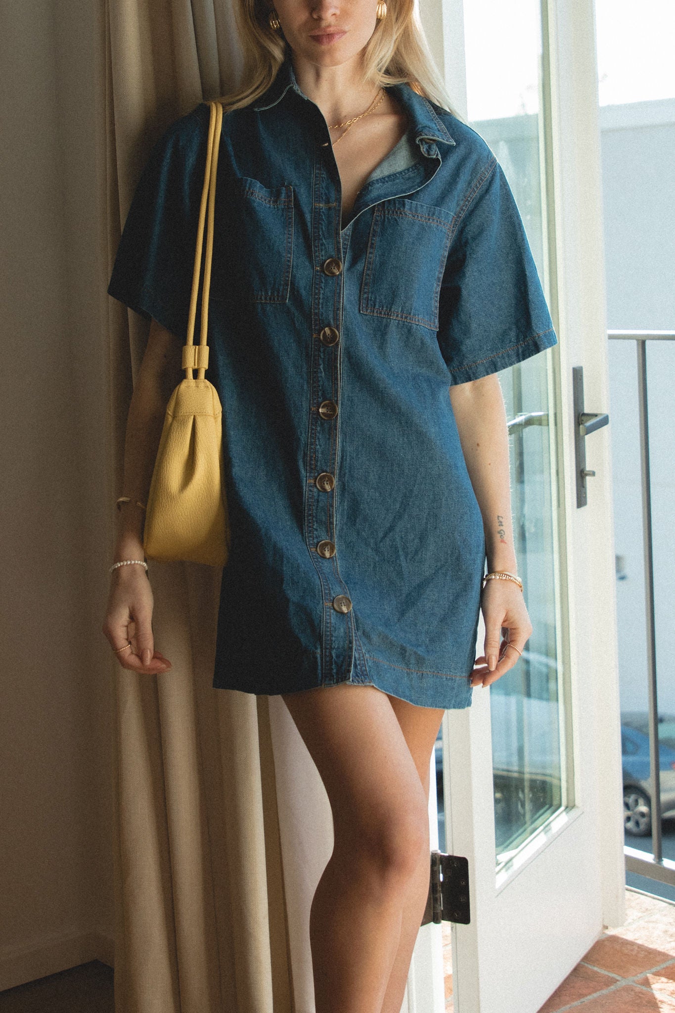 Stylish Women's Denim Mini Dress - Trendy High Waist Short Sleeve Jean Skirt for Casual Outings & Summer Parties