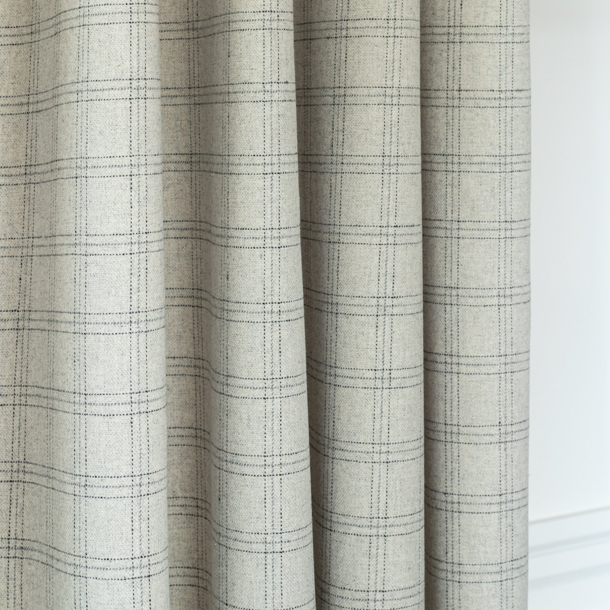 Premium Dorset Plaid Fabric - Light Grey Tartan Pattern for DIY Crafts, Home Decor & Fashion Accessories | Perfect for Sewing, Upholstery & Seasonal Projects