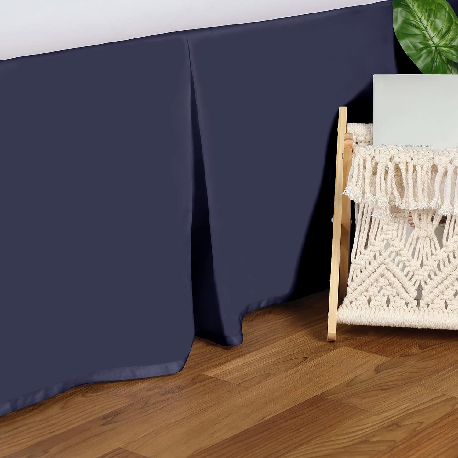 Premium Egyptian Cotton 300 Thread Count Solid Bed Skirt - Queen Size, Fitted Dust Ruffle for Elegant Bedroom Decor & Hotel-Style Luxury
