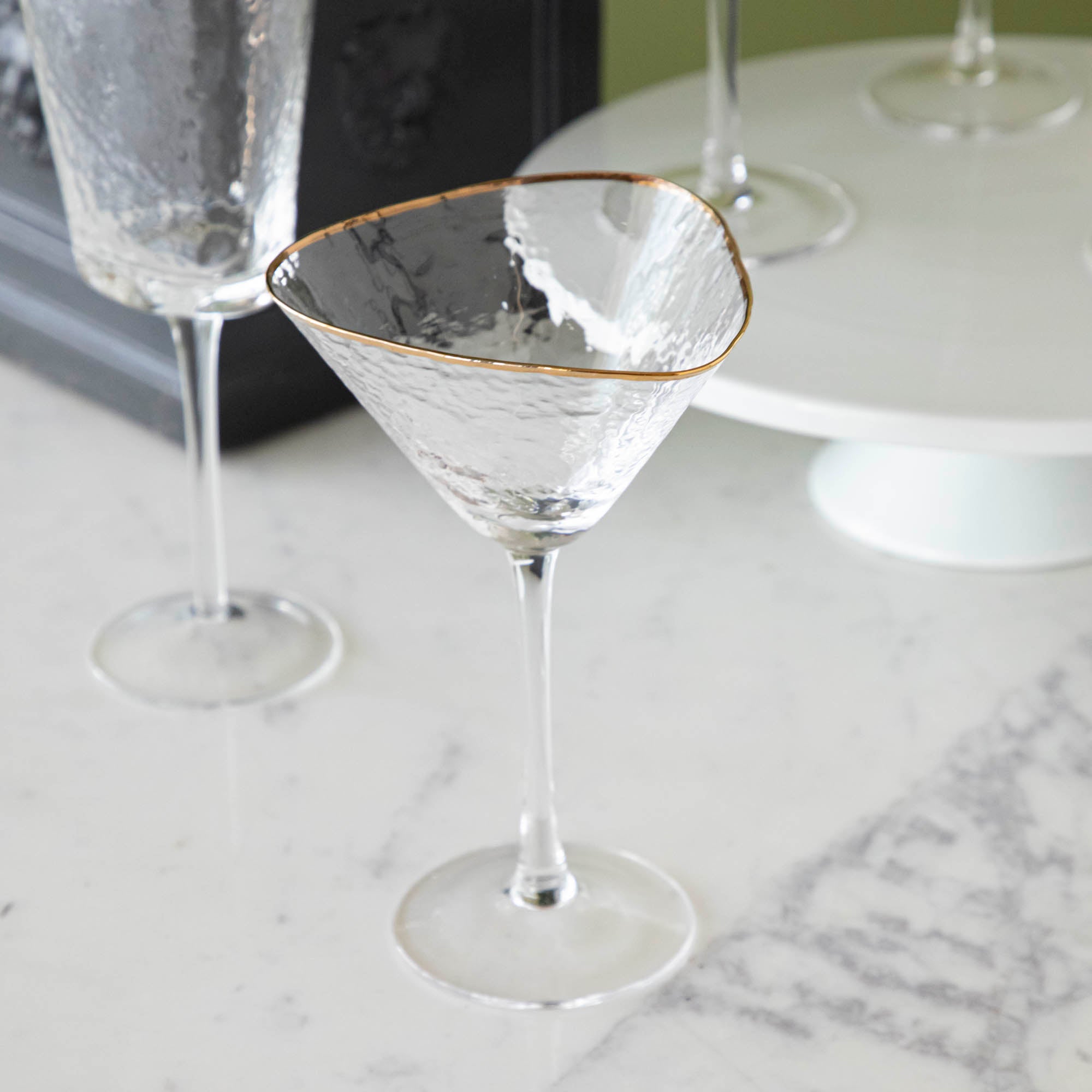Premium Hammered Glassware Set with 24K Gold Rim - Elegant Drinking Glasses for Wine, Cocktails & Parties - Perfect for Weddings, Anniversaries & Home Entertaining