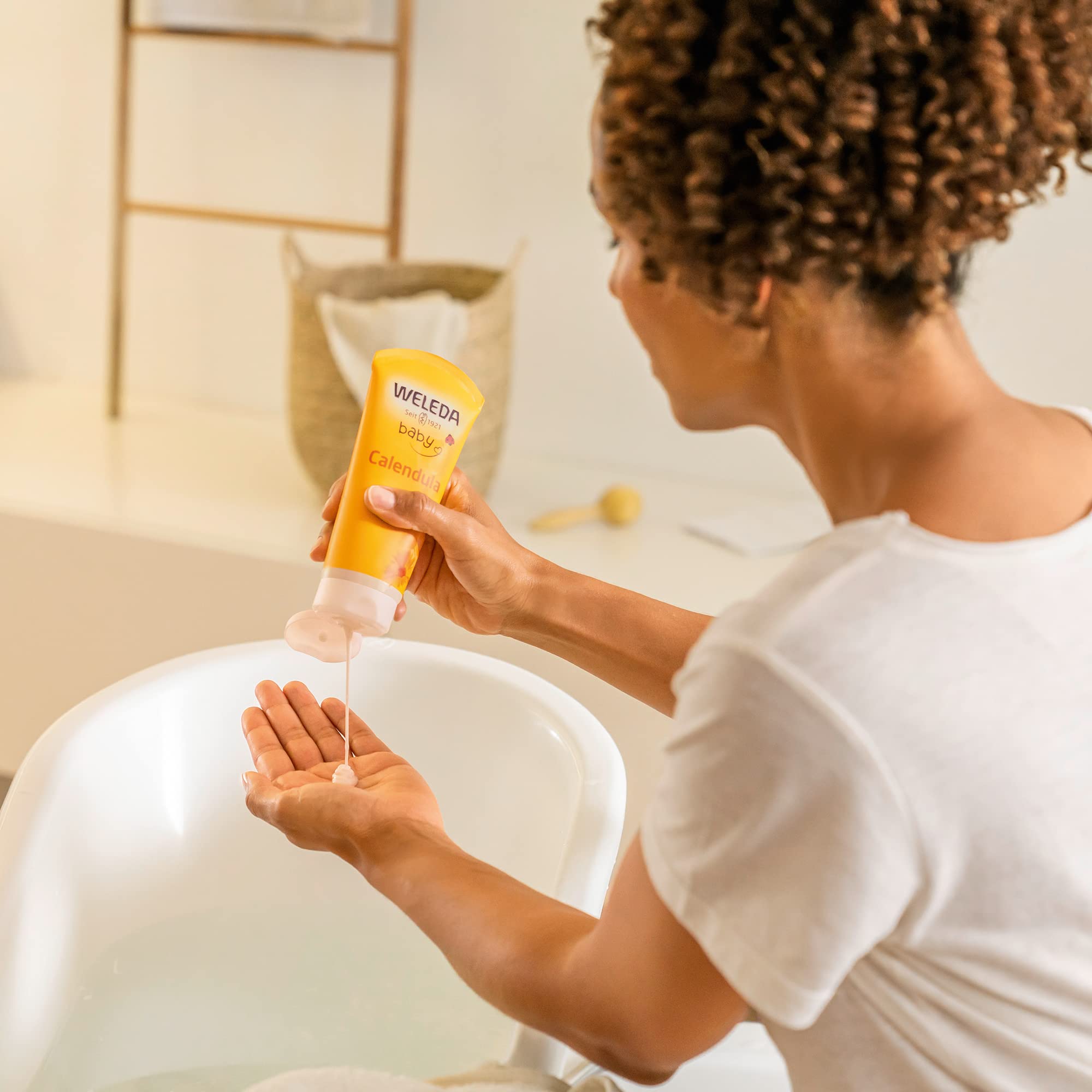 Weleda Baby Calendula 2-in-1 Gentle Shampoo & Body Wash - 6.8 fl oz | Organic Plant-Based Cleanser with Calendula & Sweet Almond Oil | Hypoallergenic for Sensitive Skin | Perfect for Newborns & Toddlers Bath Time