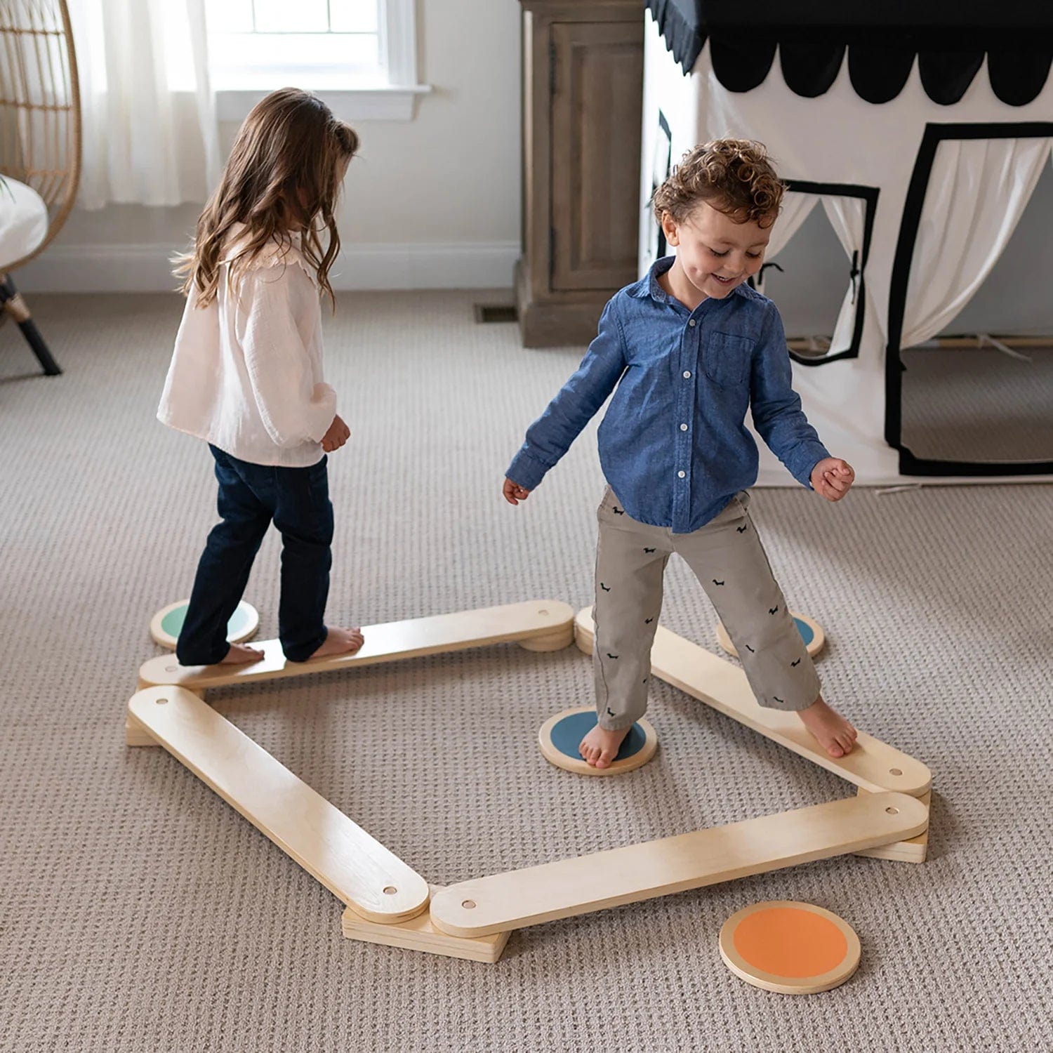 Little Partner Learn 'N Balance Set - 4 Stepping Stones for Kids, Natural Wood Balance Toys for Toddlers - Perfect for Indoor/Outdoor Play, Preschool Learning & Motor Skills Development