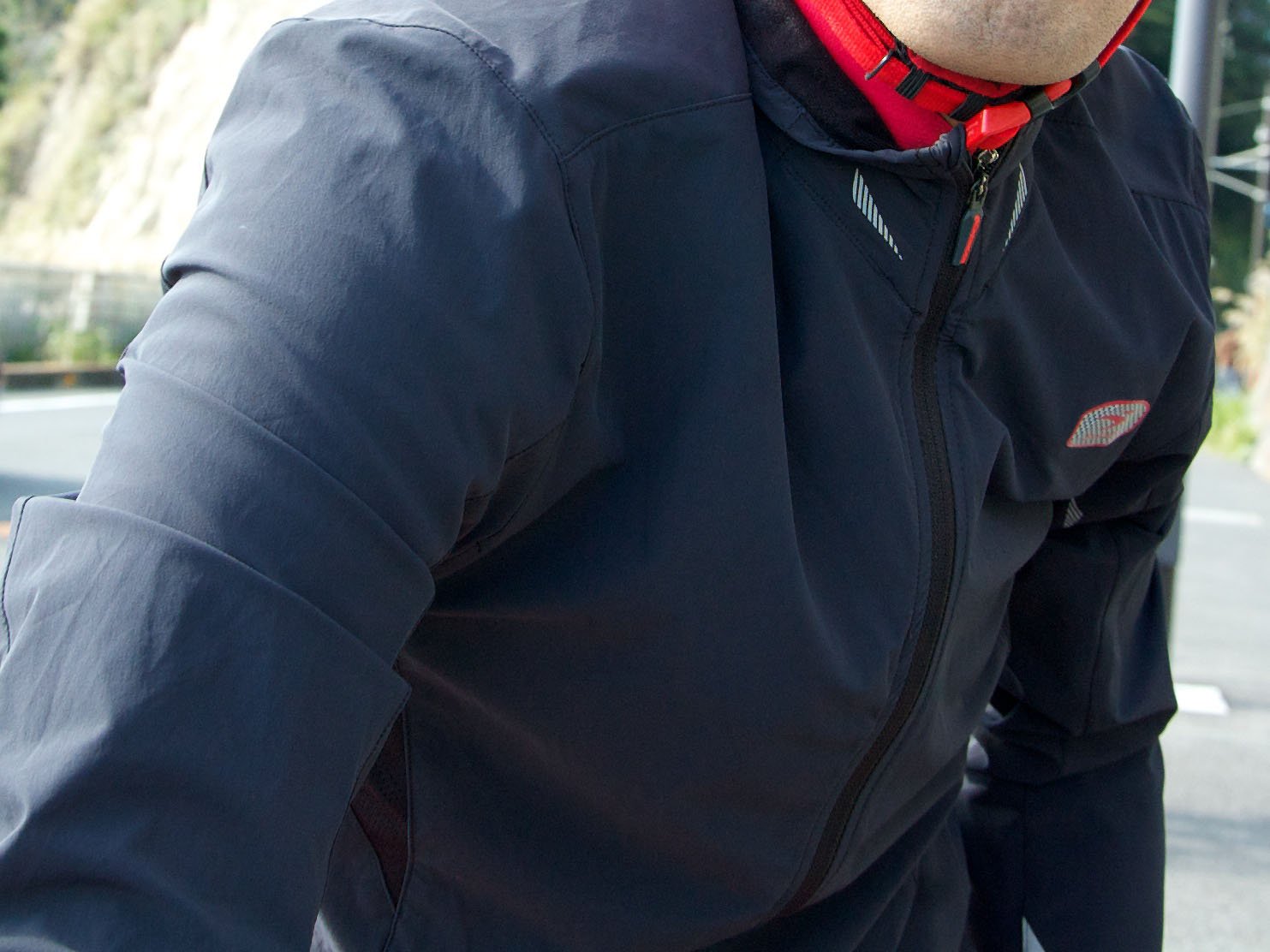 Sugoi Men's RS Cycling Jacket - Lightweight, Waterproof & Breathable for Road Biking & Outdoor Sports
