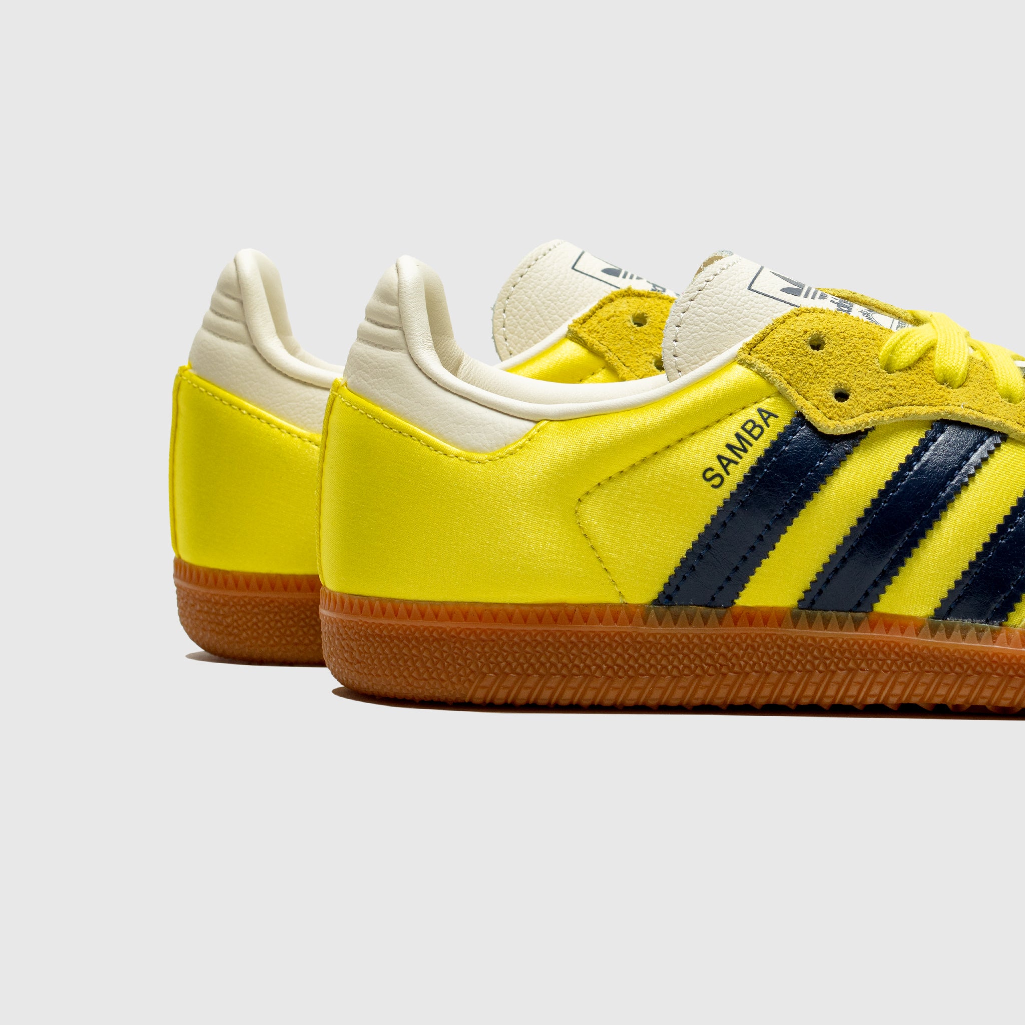 Samba OG W Sneakers - Classic Retro Running Shoes for Men & Women - Perfect for Casual Wear, Gym, and Street Style Fashion