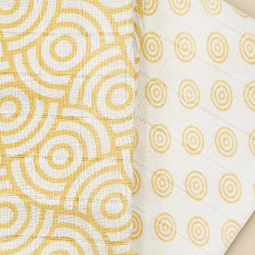 Soft Giraffe Print Comforter & Baby Blanket Set - Cozy Nursery Bedding for Boys & Girls | Perfect for Crib, Stroller, and Playtime (SKU: LBG1062)