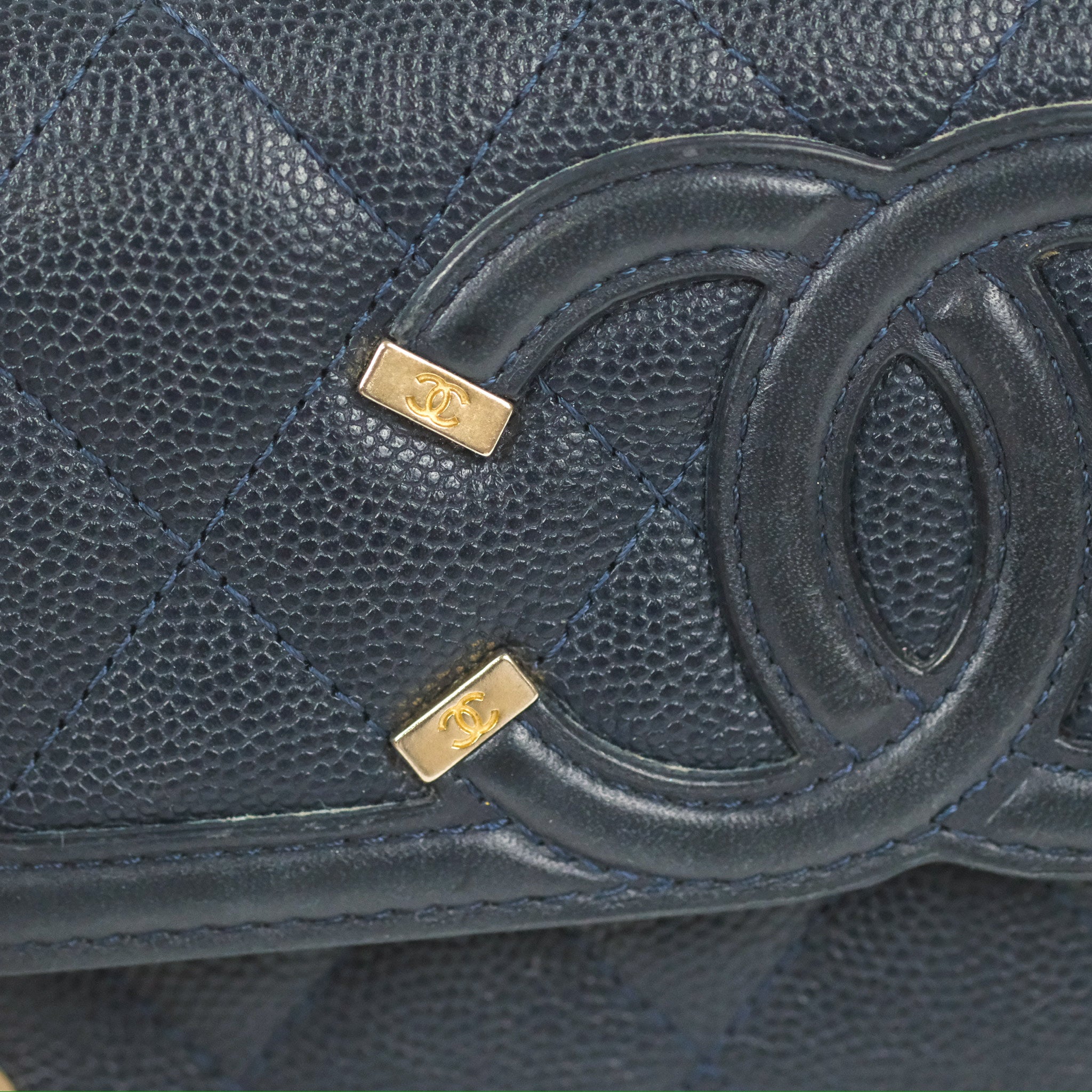 Chanel CC Filigree Small Flap Wallet in Navy Caviar Leather with Gold Hardware - Luxury Women's Wallet for Everyday Use & Special Occasions