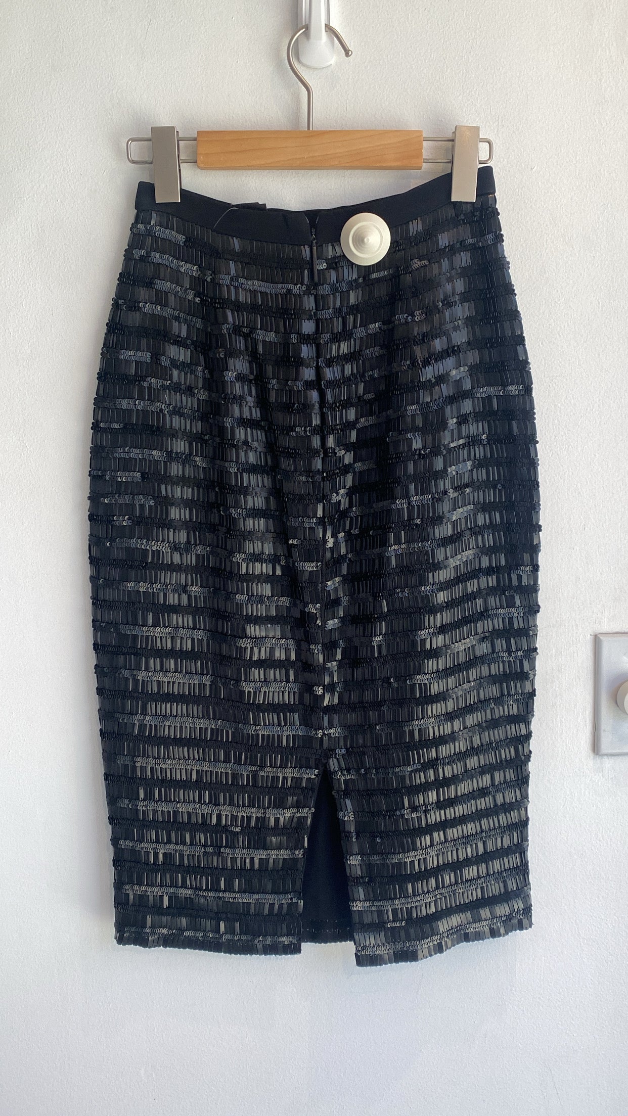 Burberry Sequin Pencil Skirt for Women - Elegant Party & Evening Wear - Perfect for Cocktail Parties, Weddings & Formal Events