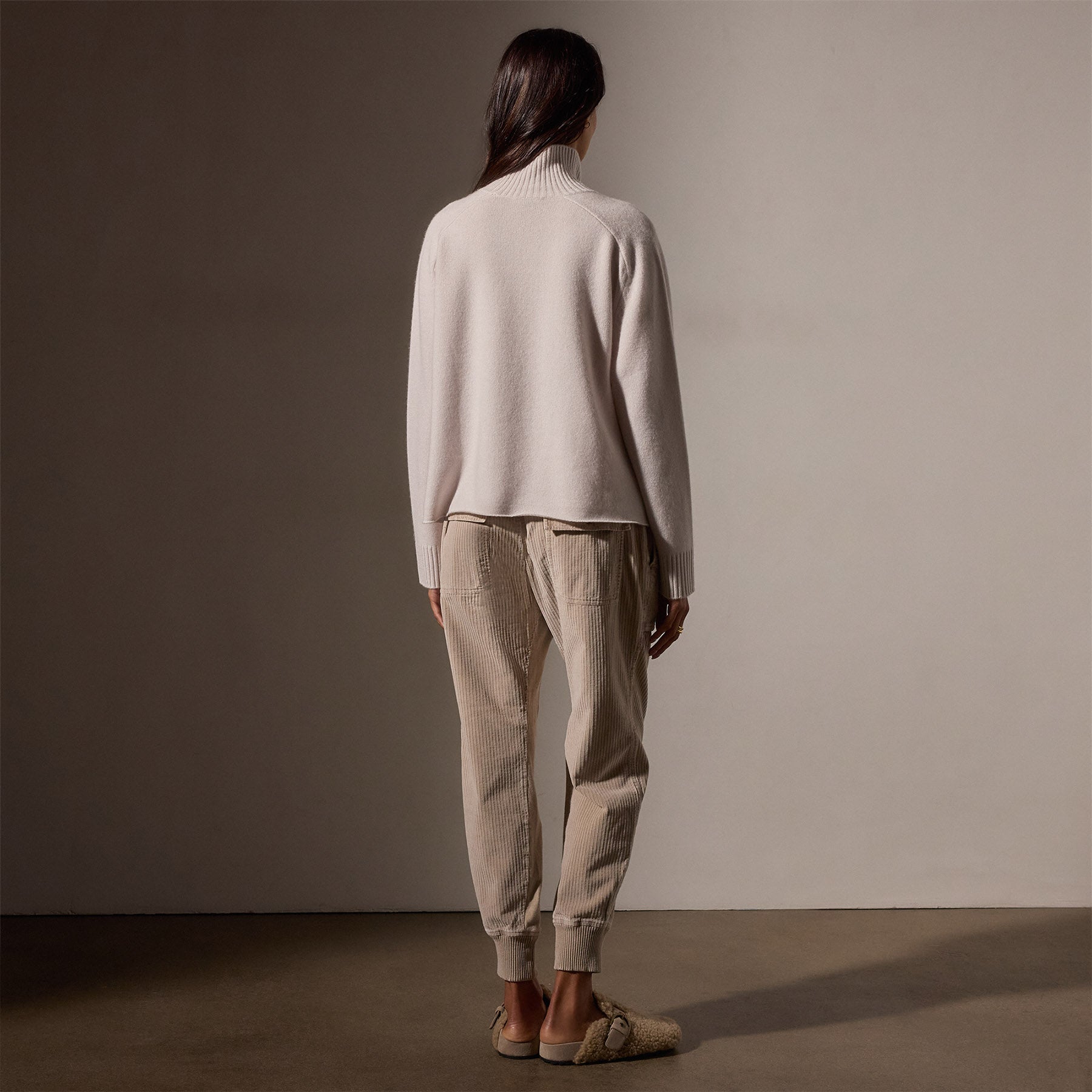 Luxury Cashmere Turtleneck Sweater with Pearl Accents - Soft Warm Winter Pullover for Women - Perfect for Office, Date Night & Holiday Gatherings
