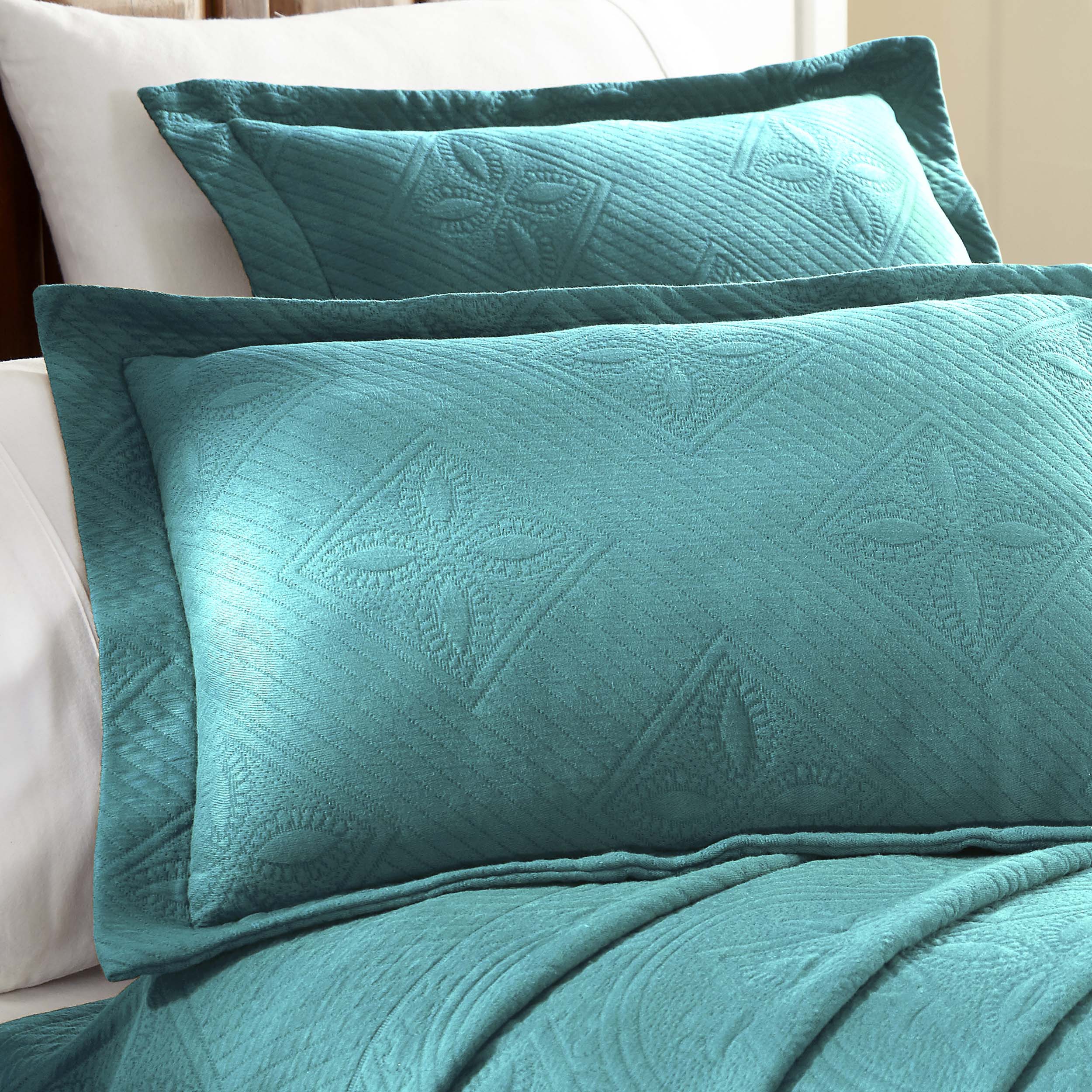 Celtic Circle Jacquard Matelasse Cotton Bedspread Set - Queen Size Luxury Bedding with Intricate Design for Master Bedroom Decor