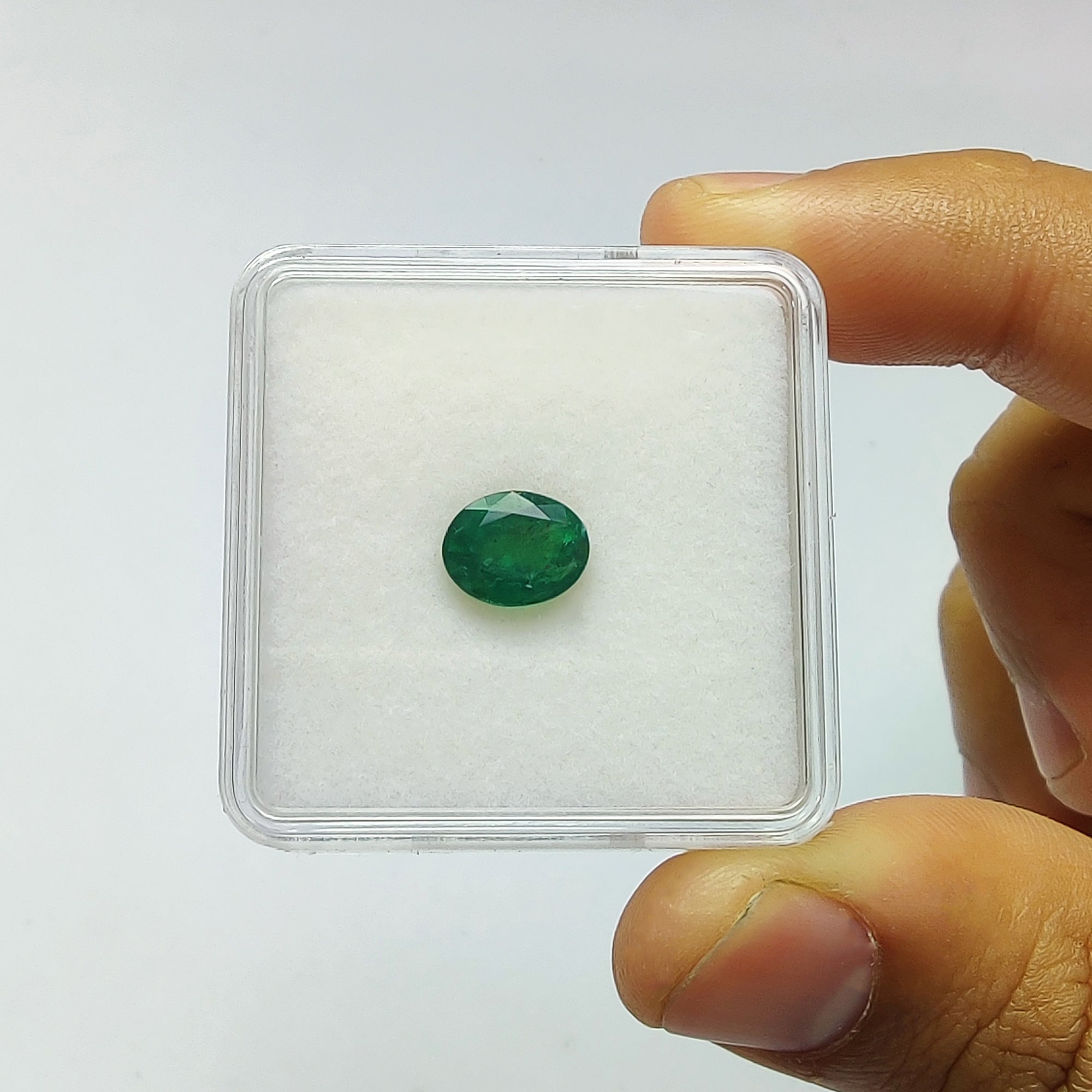 1.85cts Natural Untreated Green Emerald Gemstone - Oval Cut 9x7mm for Jewelry Making, Engagement Rings & Luxury Gifts | Emerald Birthstone Collection