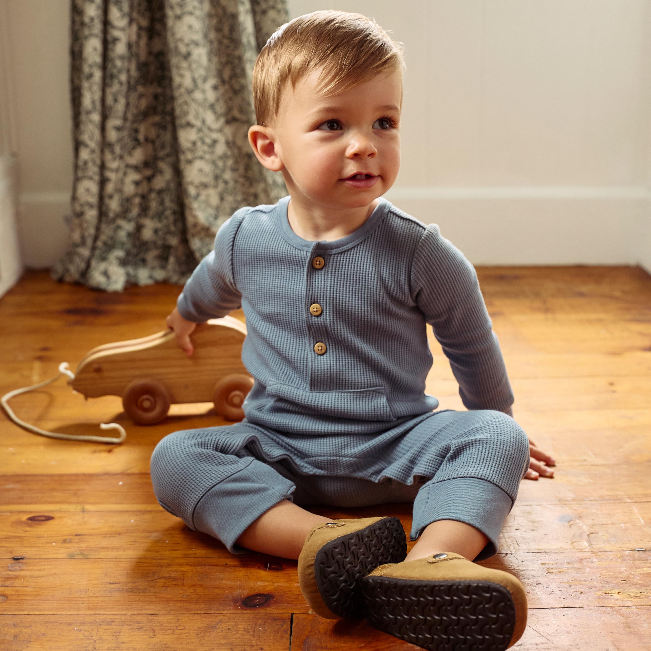 Gerber Baby Mini-Waffle Romper - Soft Cotton One-Piece Outfit for Newborns & Infants | Perfect for Playtime, Photo Shoots & Everyday Comfort